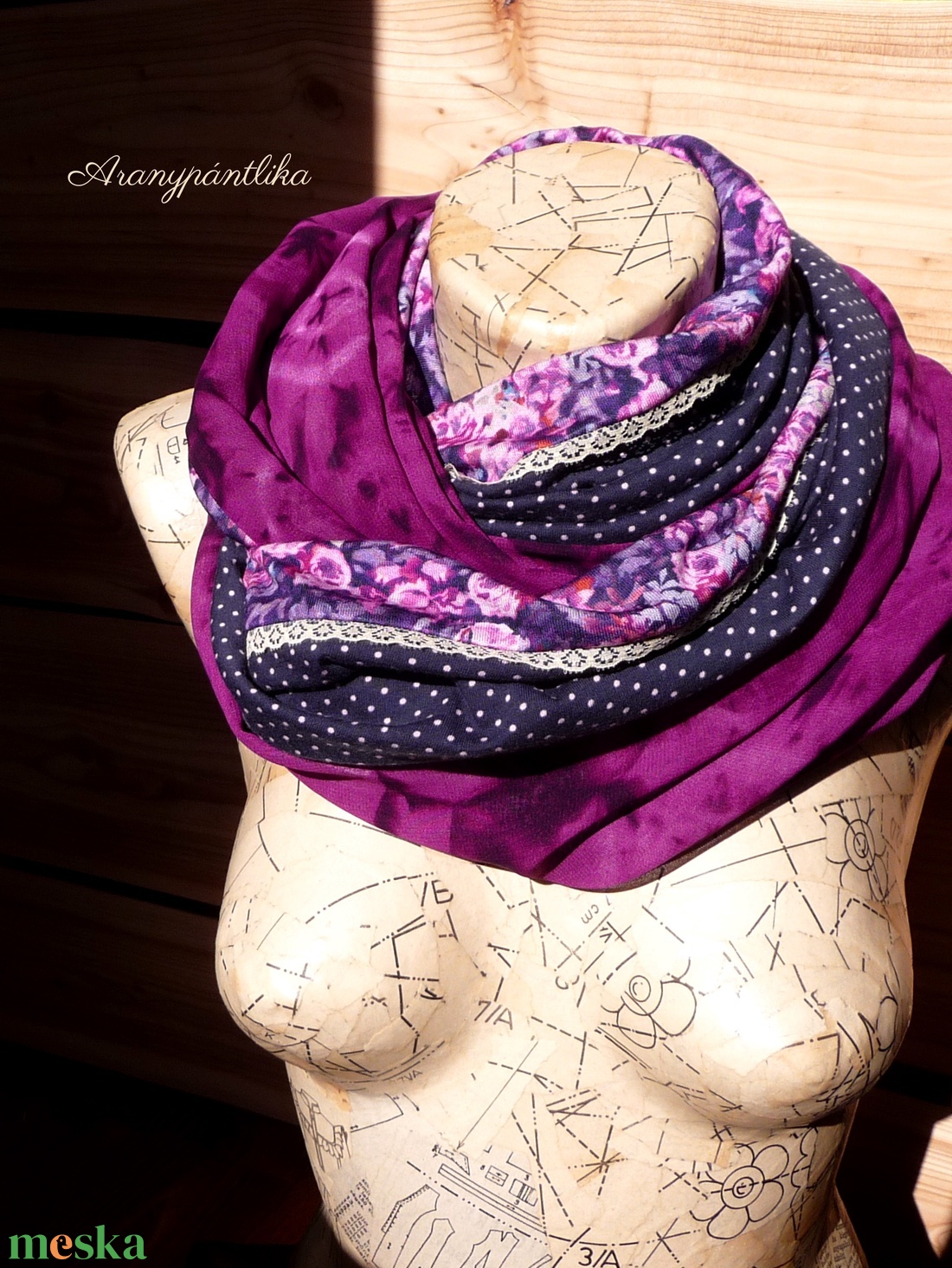 Pöttyös- virágos romantikus csősál csipkével (orgonalila-bíbor-sötétkék, vékonyabb) - ruha & divat - sál, sapka, kendő - sál - Meska.hu Pöttyös- virágos romantikus csősál csipkével (orgonalila-bíbor-sötétkék, vékonyabb) - ruha & divat - sál, sapka, kendő - sál - Meska.hu