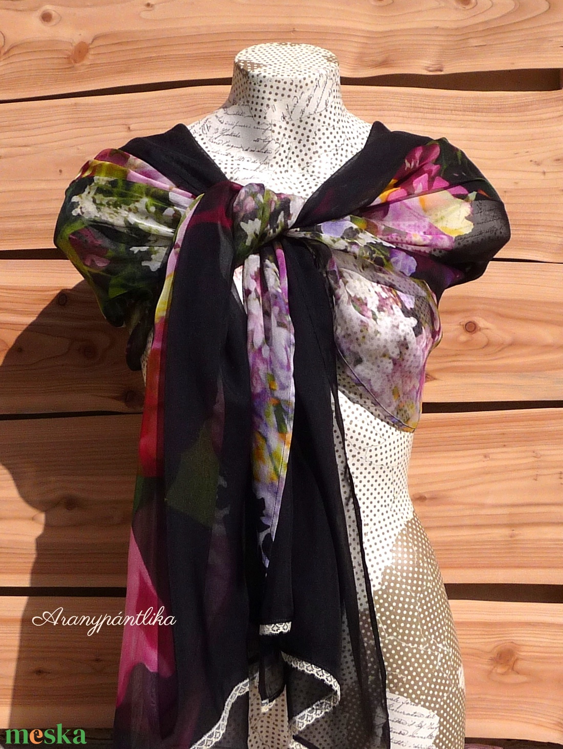 TULIPÁN hernyóselyem stóla (csipke nélkül) (Aranypántlika) - ruha & divat - sál, sapka, kendő - stóla - Meska.hu TULIPÁN hernyóselyem stóla (csipke nélkül) (Aranypántlika) - ruha & divat - sál, sapka, kendő - stóla - Meska.hu