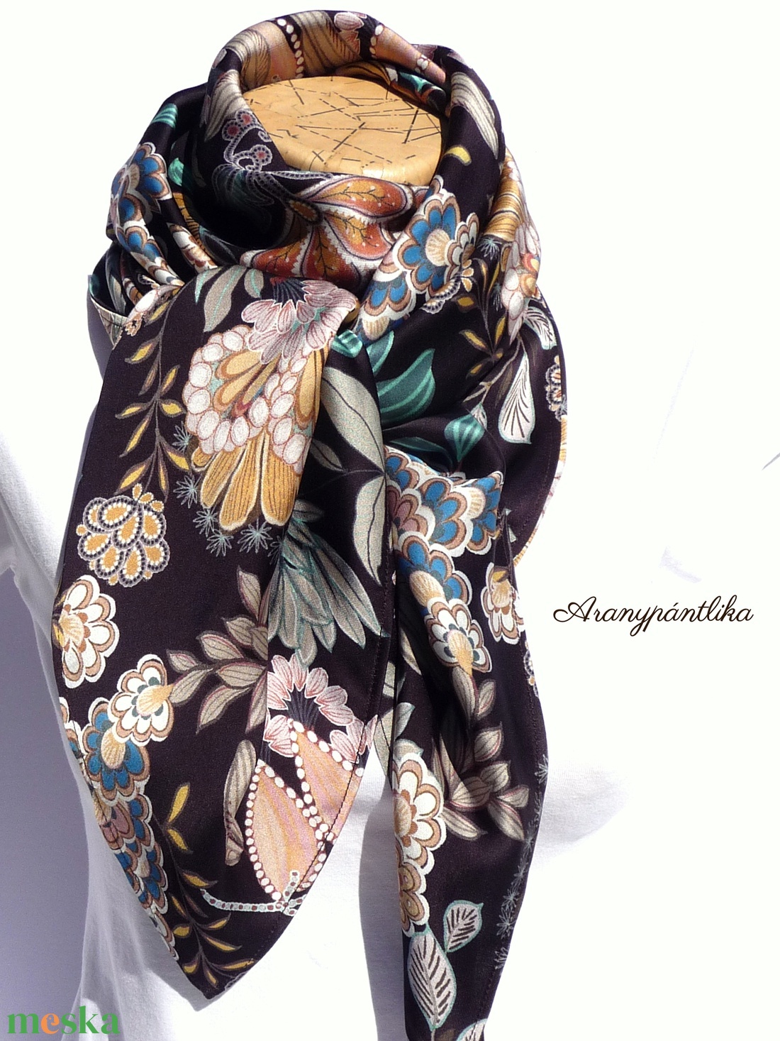 Smaragdleveles szaténselyem kendő - ruha & divat - sál, sapka, kendő - kendő - Meska.hu Smaragdleveles szaténselyem kendő - ruha & divat - sál, sapka, kendő - kendő - Meska.hu