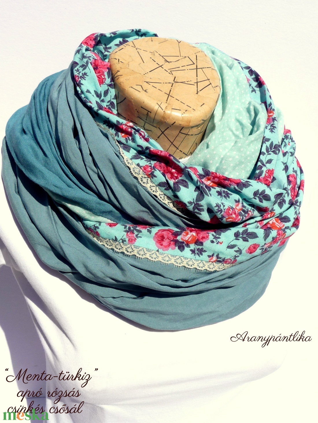 Menta-türkiz apró rózsás csipkés csősál - Aranypántlika - ruha & divat - sál, sapka, kendő - sál - Meska.hu