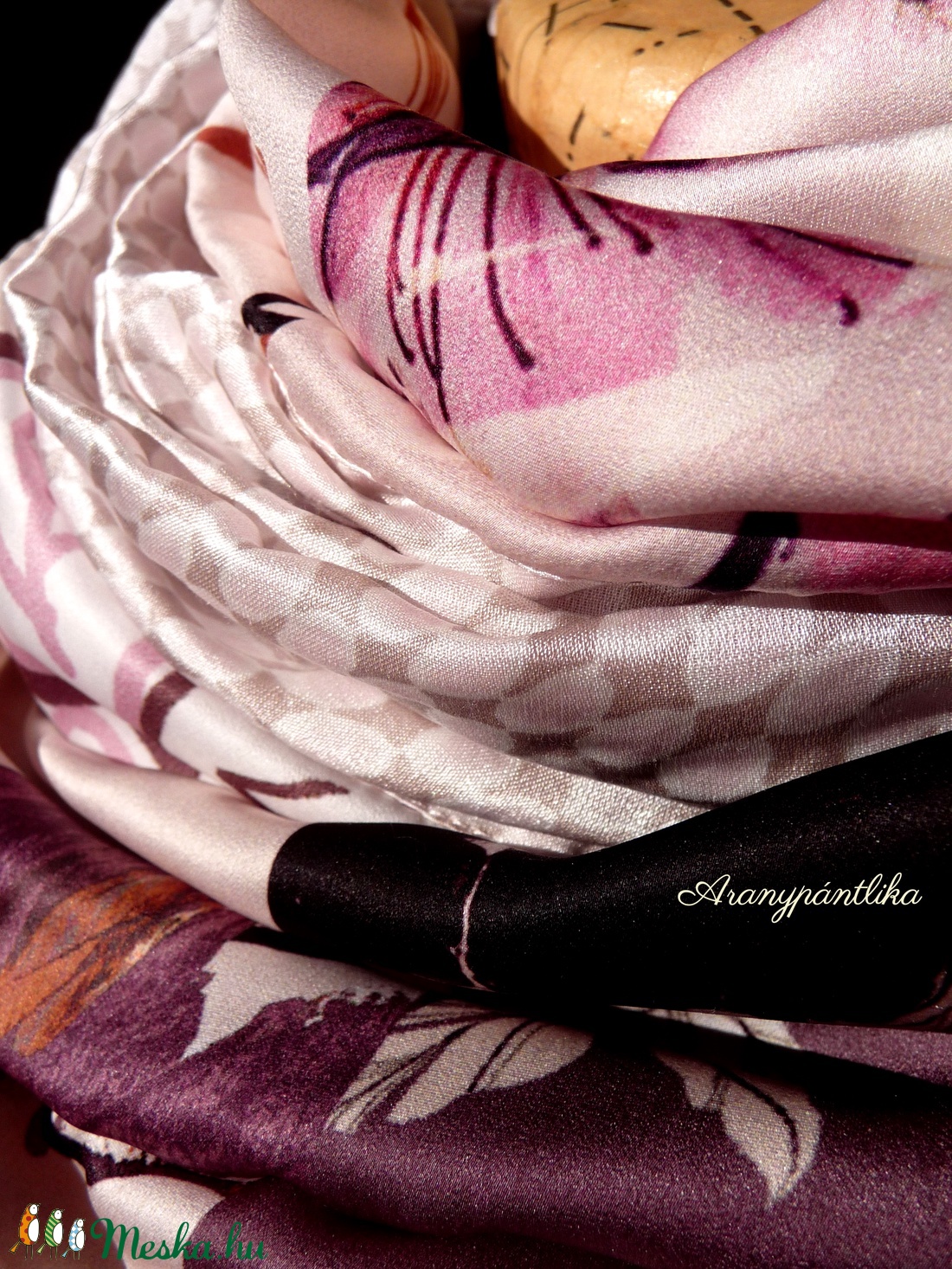 Füstös mályva EXTRA SZÉLES hernyóselyem-szaténselyem csősál - Aranypántlika - ruha & divat - sál, sapka, kendő - sál - Meska.hu Füstös mályva EXTRA SZÉLES hernyóselyem-szaténselyem csősál - Aranypántlika - ruha & divat - sál, sapka, kendő - sál - Meska.hu