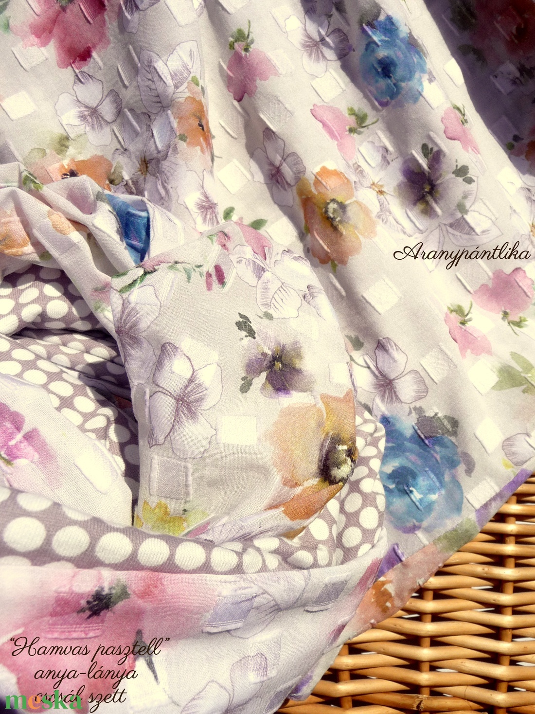 Anya-lánya csősál szett (Hamvas pasztell)- Aranypántlika - ruha & divat - páros szett - anya-lánya szett - Meska.hu Anya-lánya csősál szett (Hamvas pasztell)- Aranypántlika - ruha & divat - páros szett - anya-lánya szett - Meska.hu