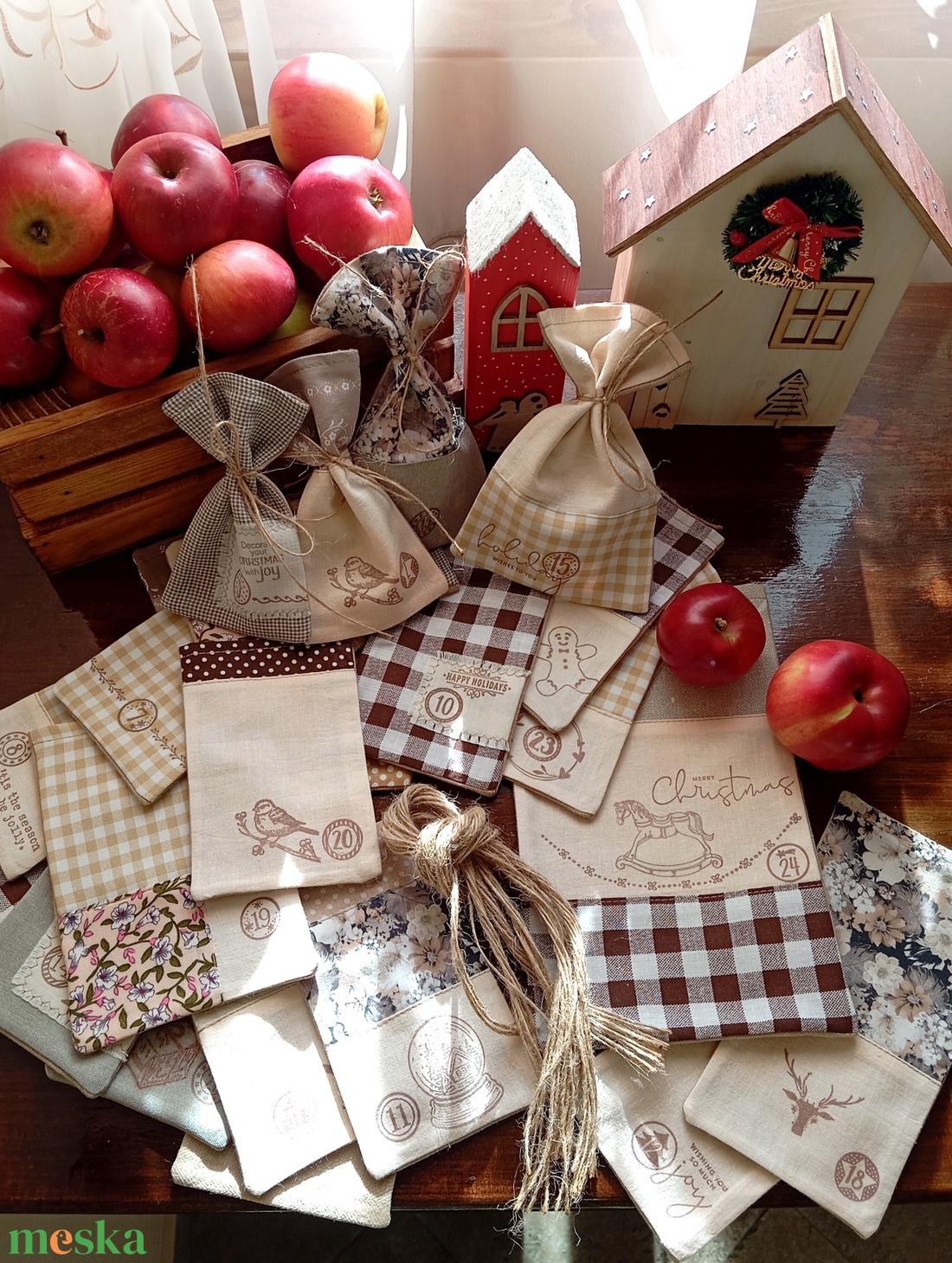 Adventi naptár (bézs-barna) - karácsony - adventi díszek - adventi naptár - Meska.hu