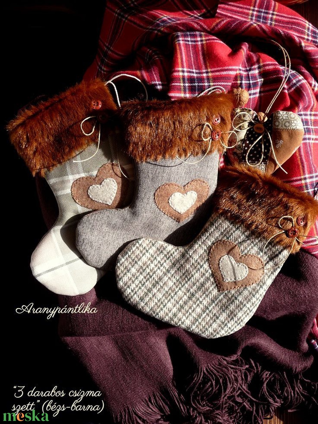 3 db szőrmés mikulás csizma (bézsek) - karácsony - mikulás - mikulás csizma és zokni - Meska.hu