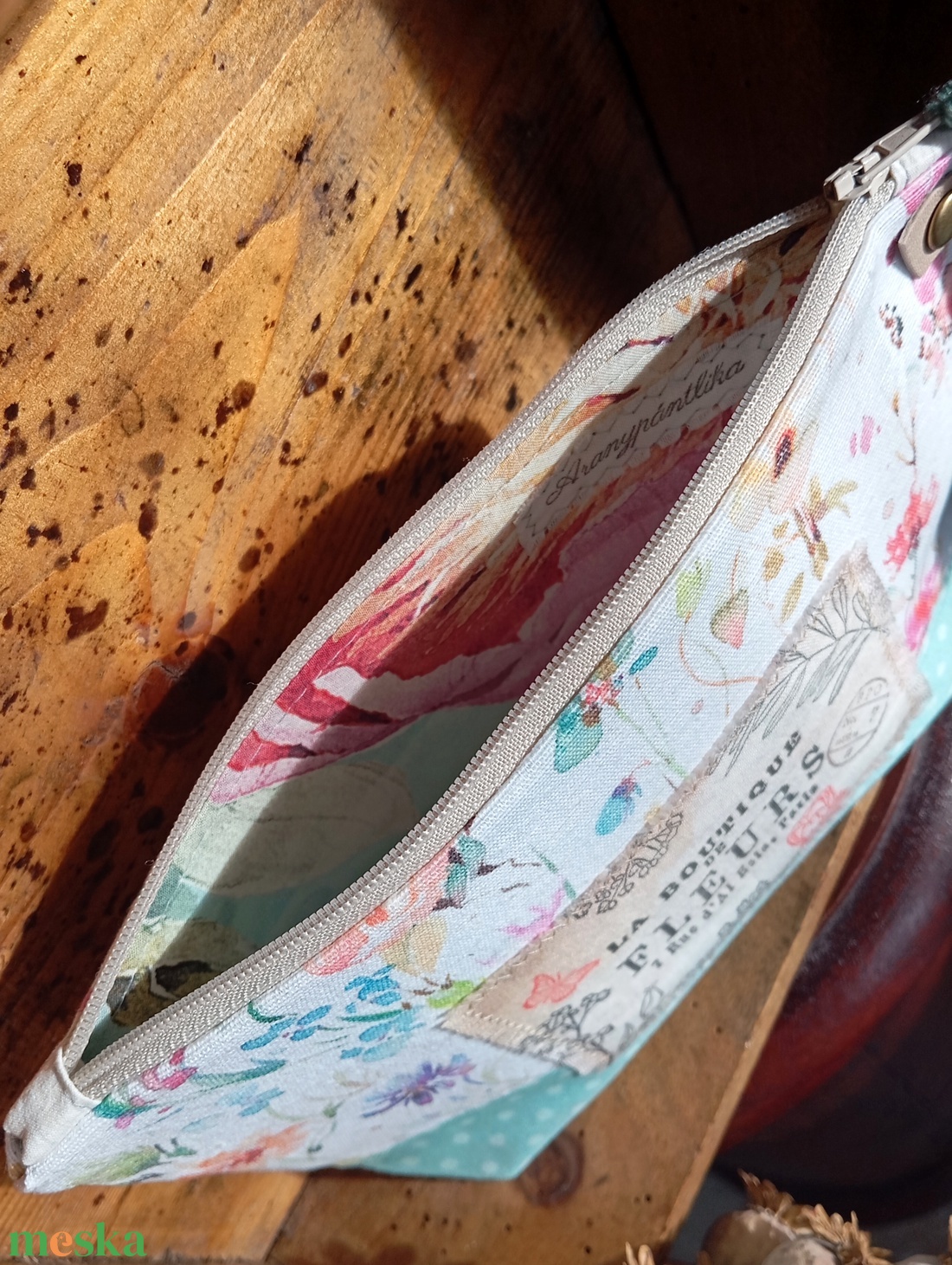 Tavaszi virágos neszeszer (menta pöttyös) - táska & tok - neszesszer - Meska.hu