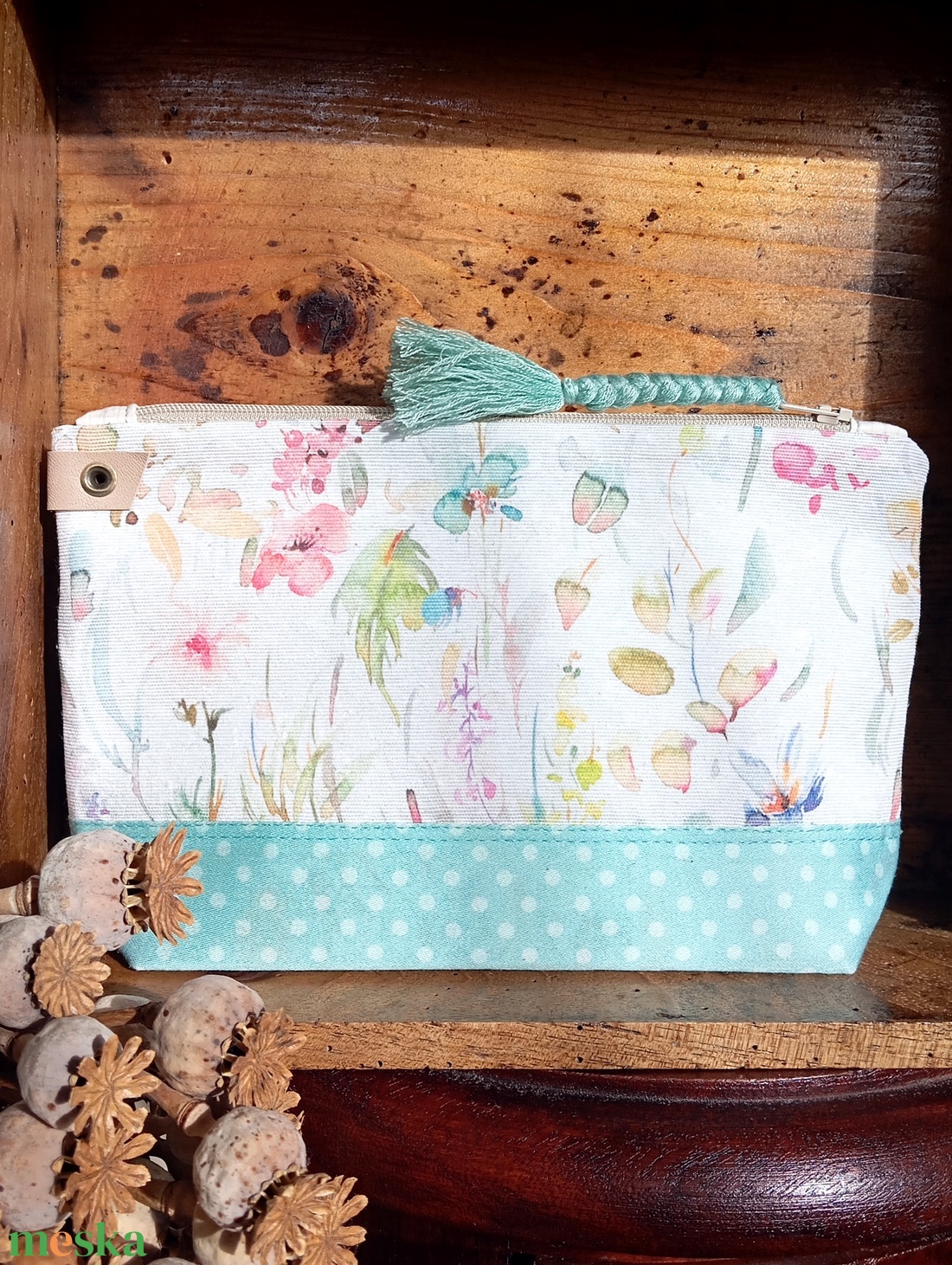 Tavaszi virágos neszeszer (menta pöttyös) - táska & tok - neszesszer - Meska.hu