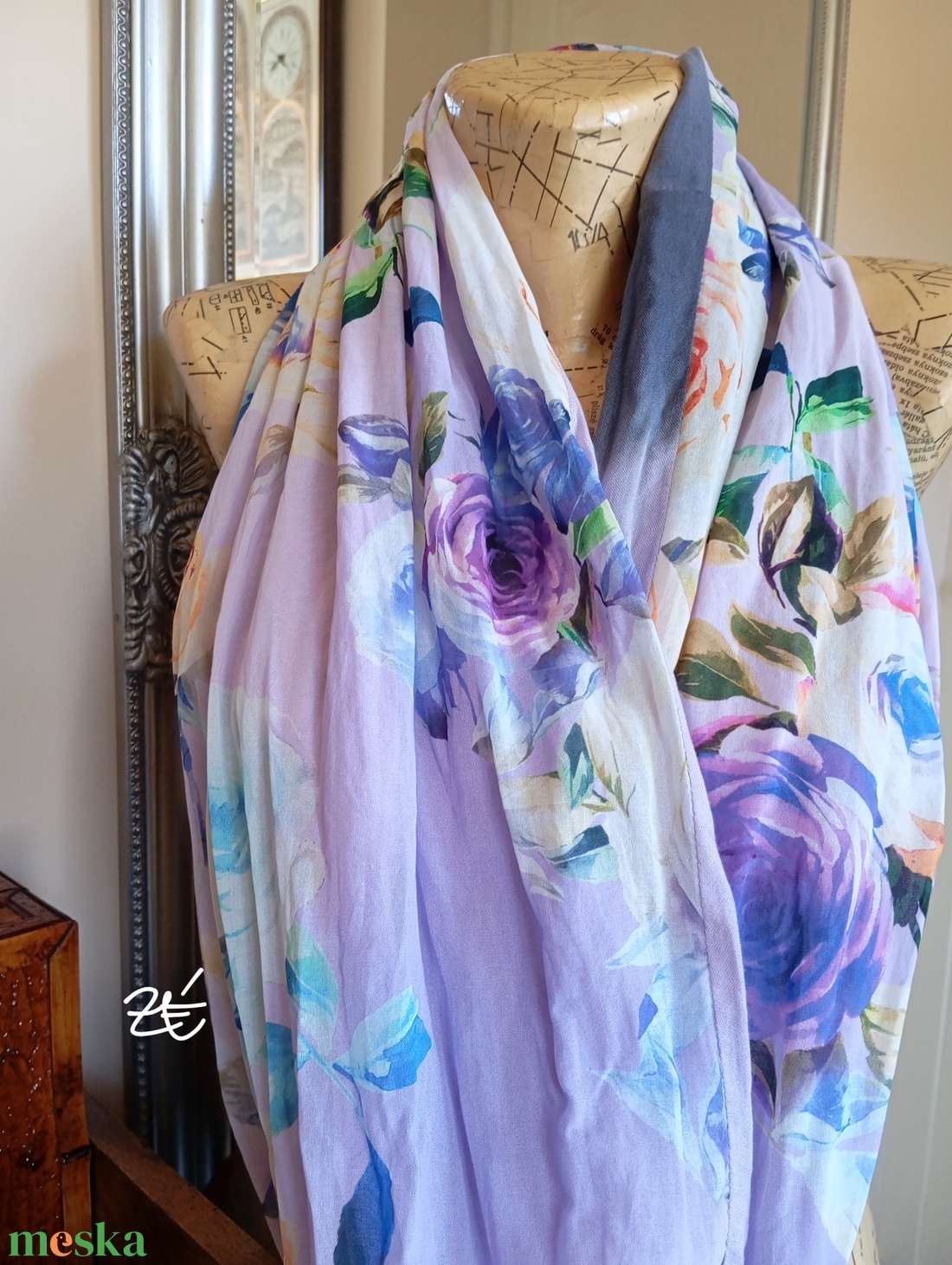 Pasztell lila csősál rózsákkal  - ruha & divat - sál, sapka, kendő - sál - Meska.hu