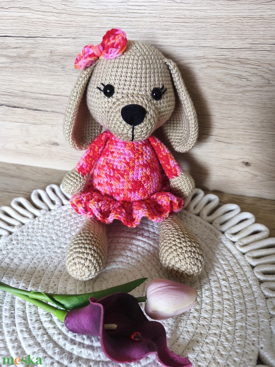 Horgolt kutyus szoknyában, masnis lány kutya � bézs amigurumi figura, kézműves plüss kutya - játék & sport - plüssállat & játékfigura - kutya - Meska.hu