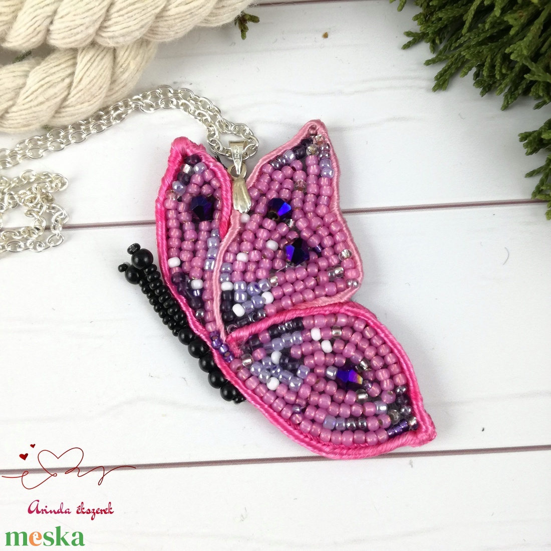 Pink pillangó sujtás nyaklánc acél lánccal esküvő alkalmi koszorúslány örömanya násznagy ünnepi elegáns - esküvő - ékszer - nyaklánc - Meska.hu Pink pillangó sujtás nyaklánc acél lánccal esküvő alkalmi koszorúslány örömanya násznagy ünnepi elegáns - esküvő - ékszer - nyaklánc - Meska.hu
