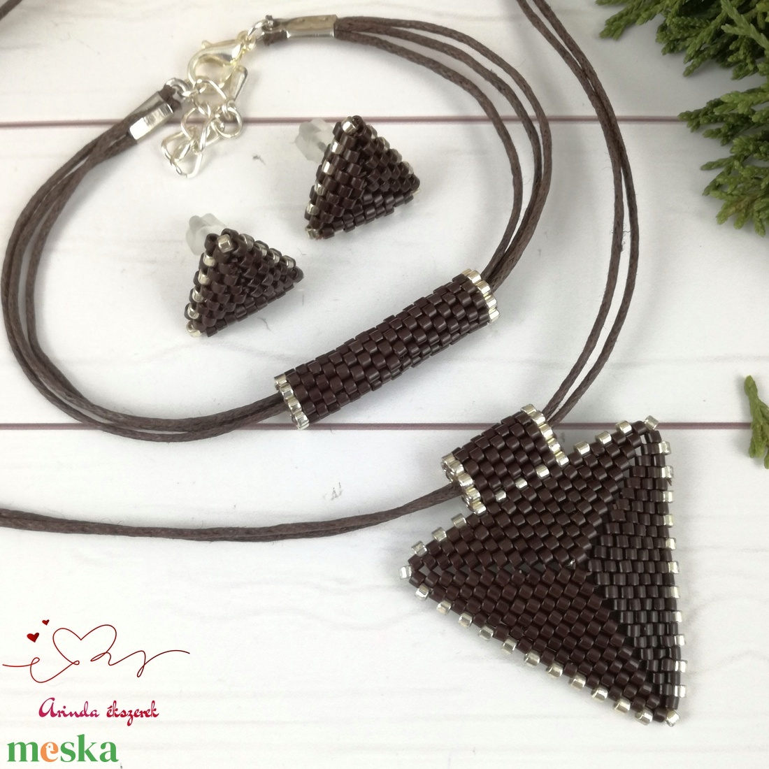 Csoki háromszög nyaklánc karkötő fülbevaló egyedi gyöngyékszer anyák napja ballagás évzáró karácsony szülinap névnap - ékszer - ékszerszett - Meska.hu