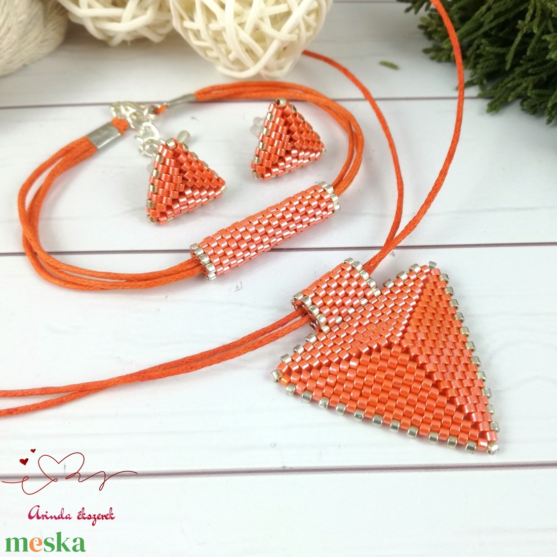 Narancs háromszög nyaklánc karkötő fülbevaló egyedi gyöngyékszer anyák napja ballagás évzáró karácsony szülinap névnap  - ékszer - ékszerszett - Meska.hu