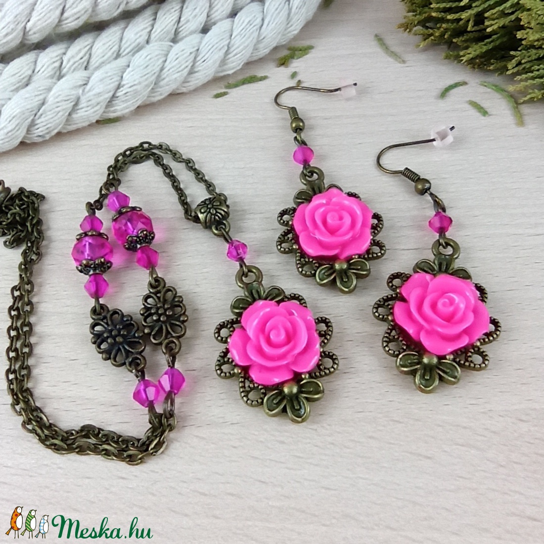 #50 pink rózsás antik bronz szett nyaklánc fülbevaló esküvő alkalmi koszorúslány örömanya menyasszony násznagy - ékszer - ékszerszett - Meska.hu #50 pink rózsás antik bronz szett nyaklánc fülbevaló esküvő alkalmi koszorúslány örömanya menyasszony násznagy - ékszer - ékszerszett - Meska.hu