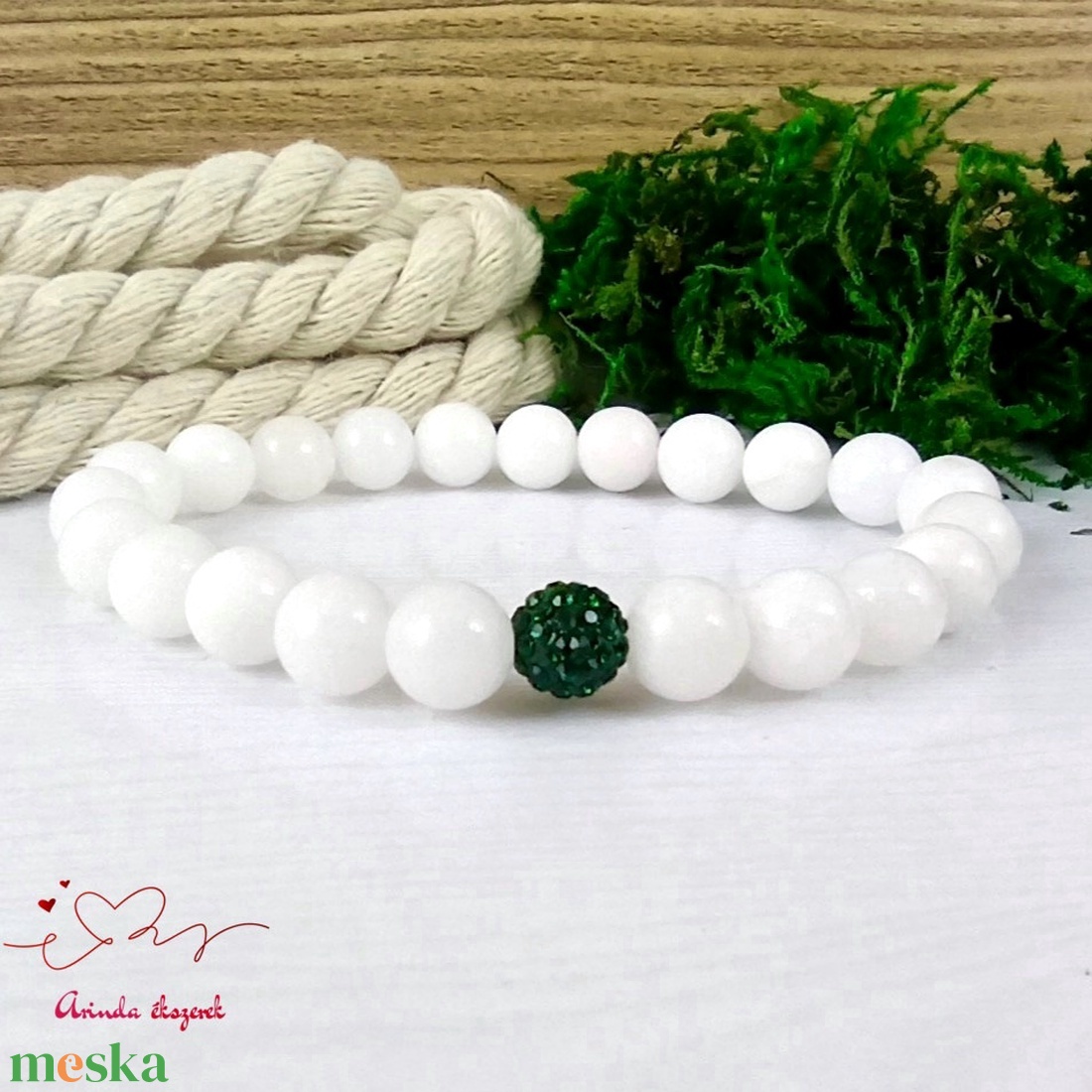 Fehér jade ásvány karkötő sötétzöld csillogó shamballa kristály gömbbel - ékszer - karkötő - gyöngyös karkötő - Meska.hu Fehér jade ásvány karkötő sötétzöld csillogó shamballa kristály gömbbel - ékszer - karkötő - gyöngyös karkötő - Meska.hu