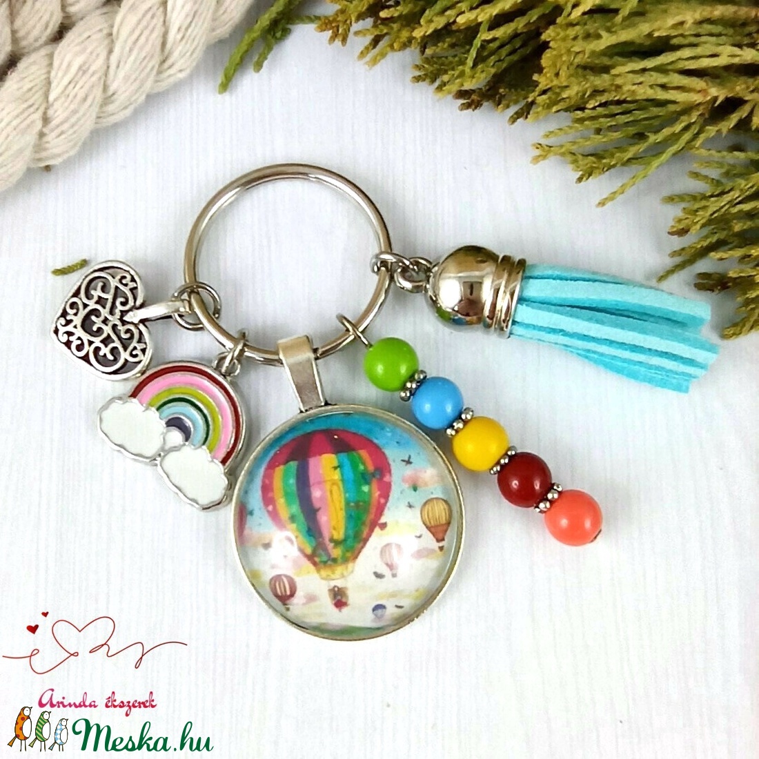 Hőlégballon mintás kék bojtos üveglencsés kulcstartó táskadísz bojtos nyár mikulás karácsony szülinap névnap ajándék - táska & tok - kulcstartó & táskadísz - táskadísz - Meska.hu Hőlégballon mintás kék bojtos üveglencsés kulcstartó táskadísz bojtos nyár mikulás karácsony szülinap névnap ajándék - táska & tok - kulcstartó & táskadísz - táskadísz - Meska.hu