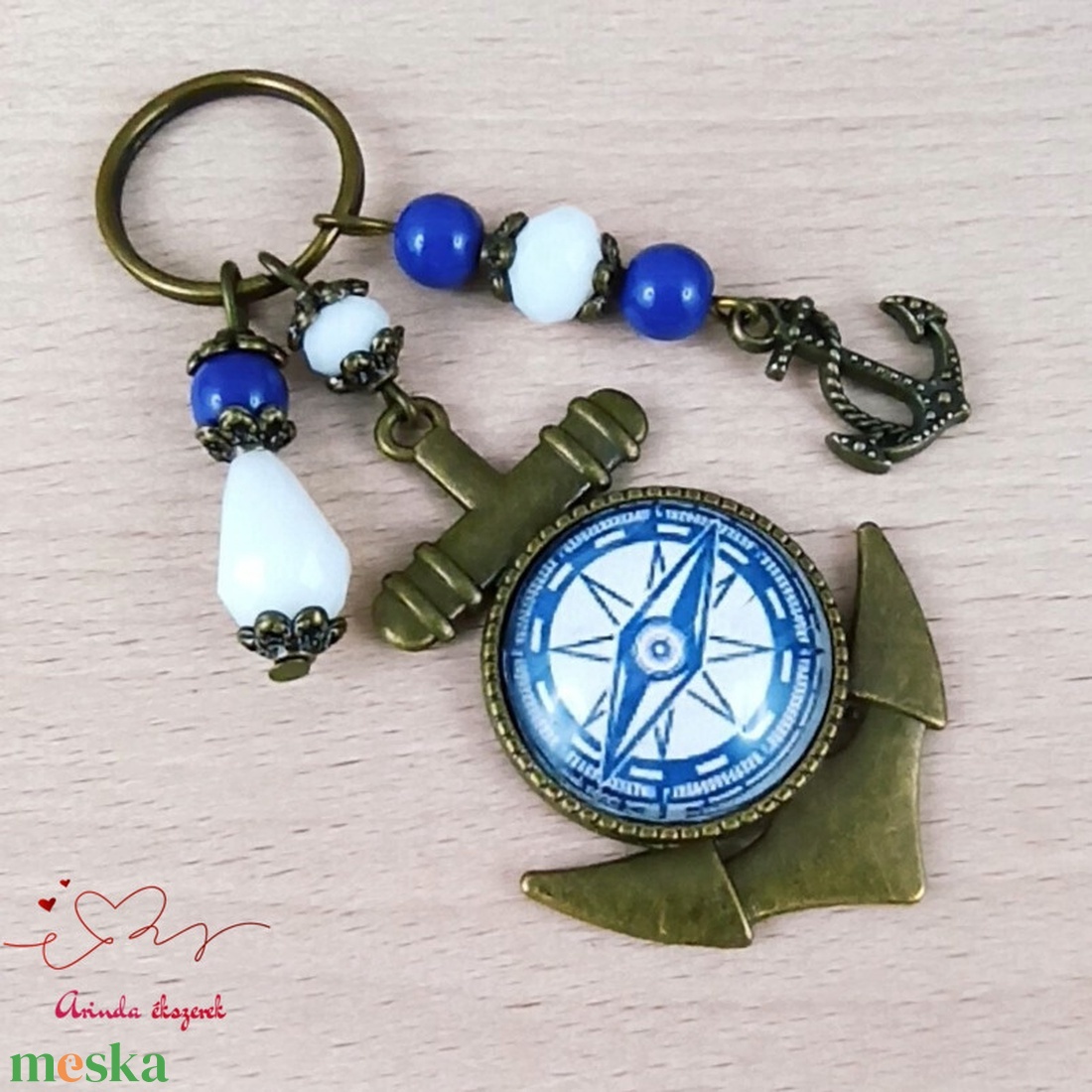 Iránytű üveglencsés kulcstartó táskadísz  - táska & tok - kulcstartó & táskadísz - táskadísz - Meska.hu