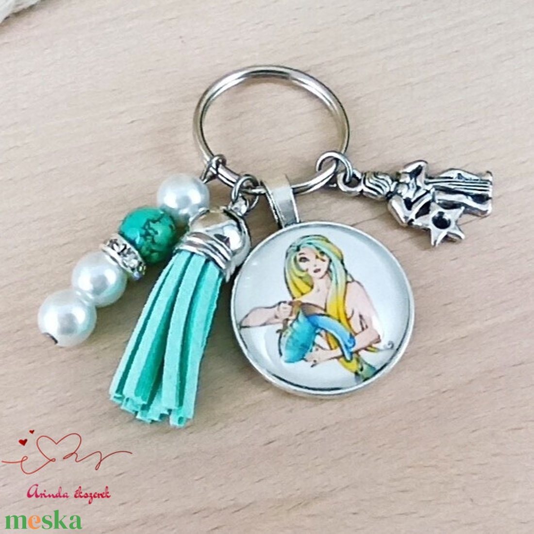 Vízöntő horoszkópos bojtos üveglencsés kulcstartó táskadísz bojtos mikulás karácsony szülinap névnap nyár ajándék - táska & tok - kulcstartó & táskadísz - táskadísz - Meska.hu