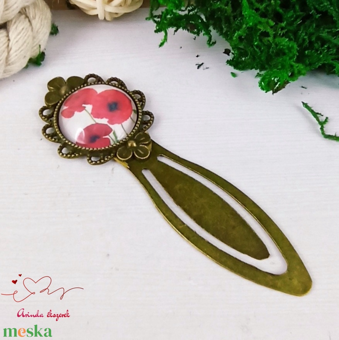 Pipacs üveglencsés könyvjelző egyedi ajándék ballagásra évzáróra pedagógusnak születésnapra névnapra nőnek lánynak  - könyv & zene - könyvjelző - Meska.hu