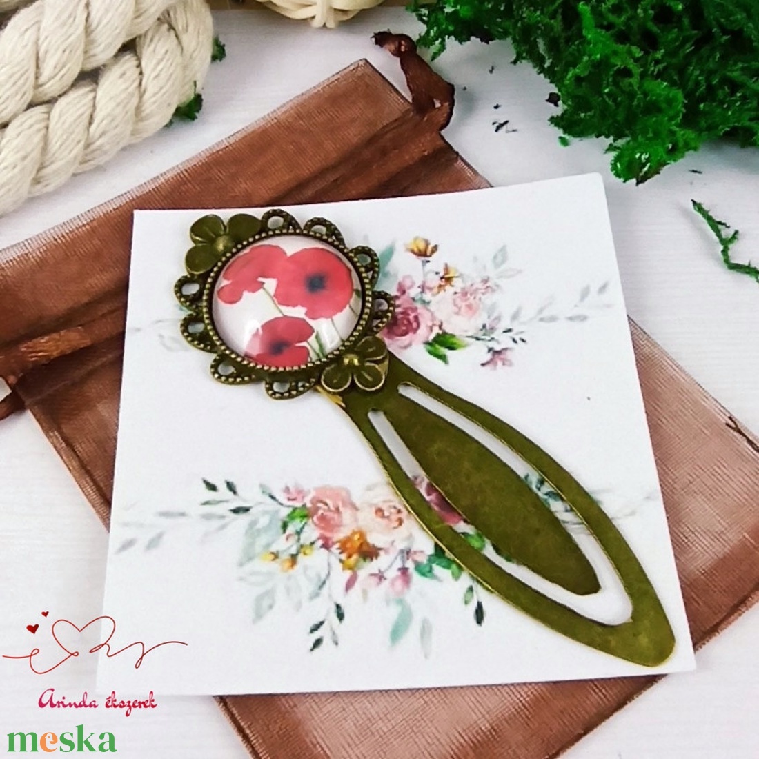 Pipacs üveglencsés könyvjelző egyedi ajándék ballagásra évzáróra pedagógusnak születésnapra névnapra nőnek lánynak  - könyv & zene - könyvjelző - Meska.hu