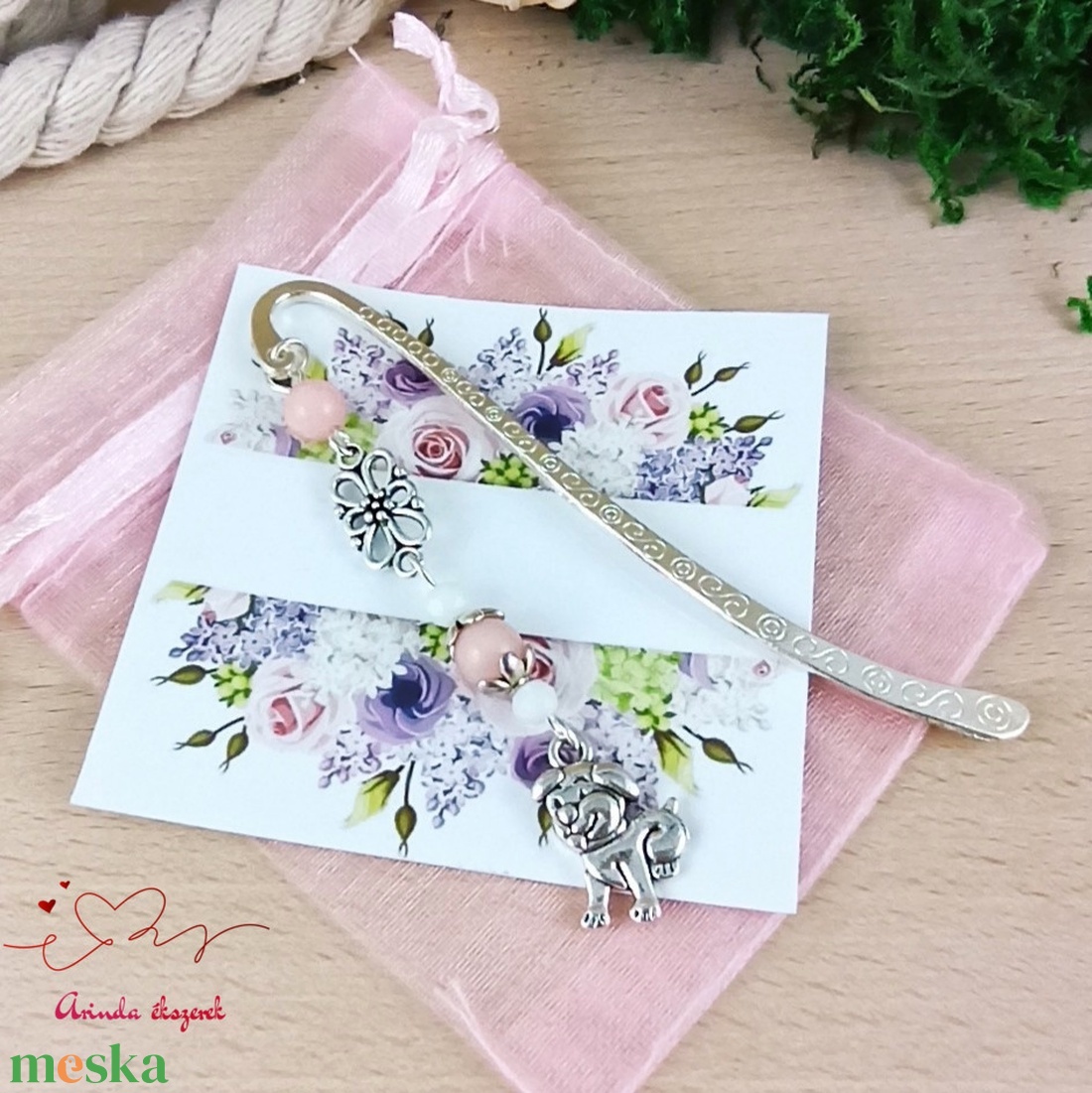 Rózsaszín kutya könyvjelző egyedi ajándék ballagásra évzáróra pedagógusnak születésnapra névnapra nőnek lánynak  - könyv & zene - könyvjelző - Meska.hu