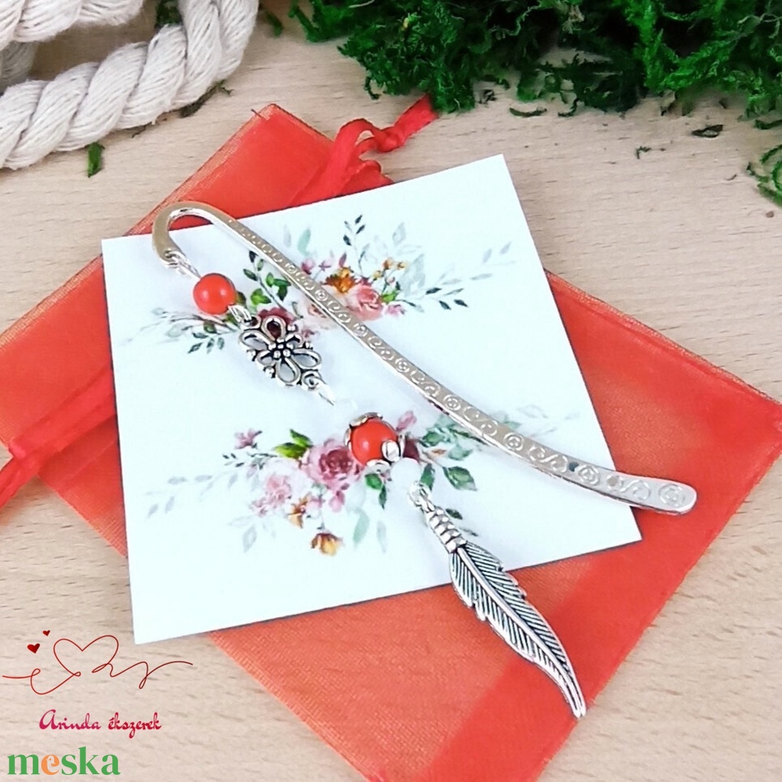 Piros toll könyvjelző egyedi ajándék ballagásra évzáróra pedagógusnak születésnapra névnapra nőnek lánynak  - könyv & zene - könyvjelző - Meska.hu