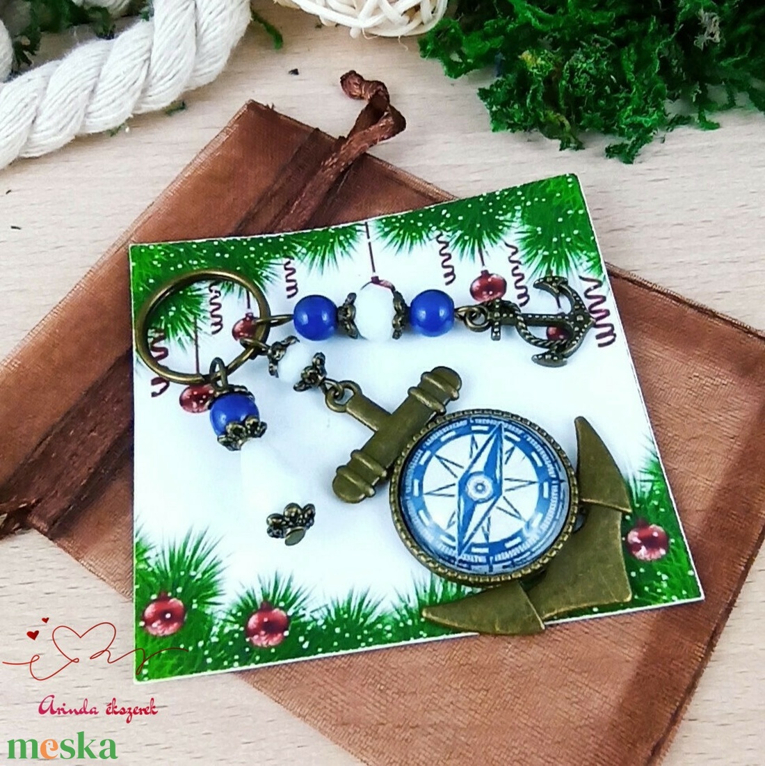 Iránytű üveglencsés kulcstartó táskadísz  - táska & tok - kulcstartó & táskadísz - táskadísz - Meska.hu