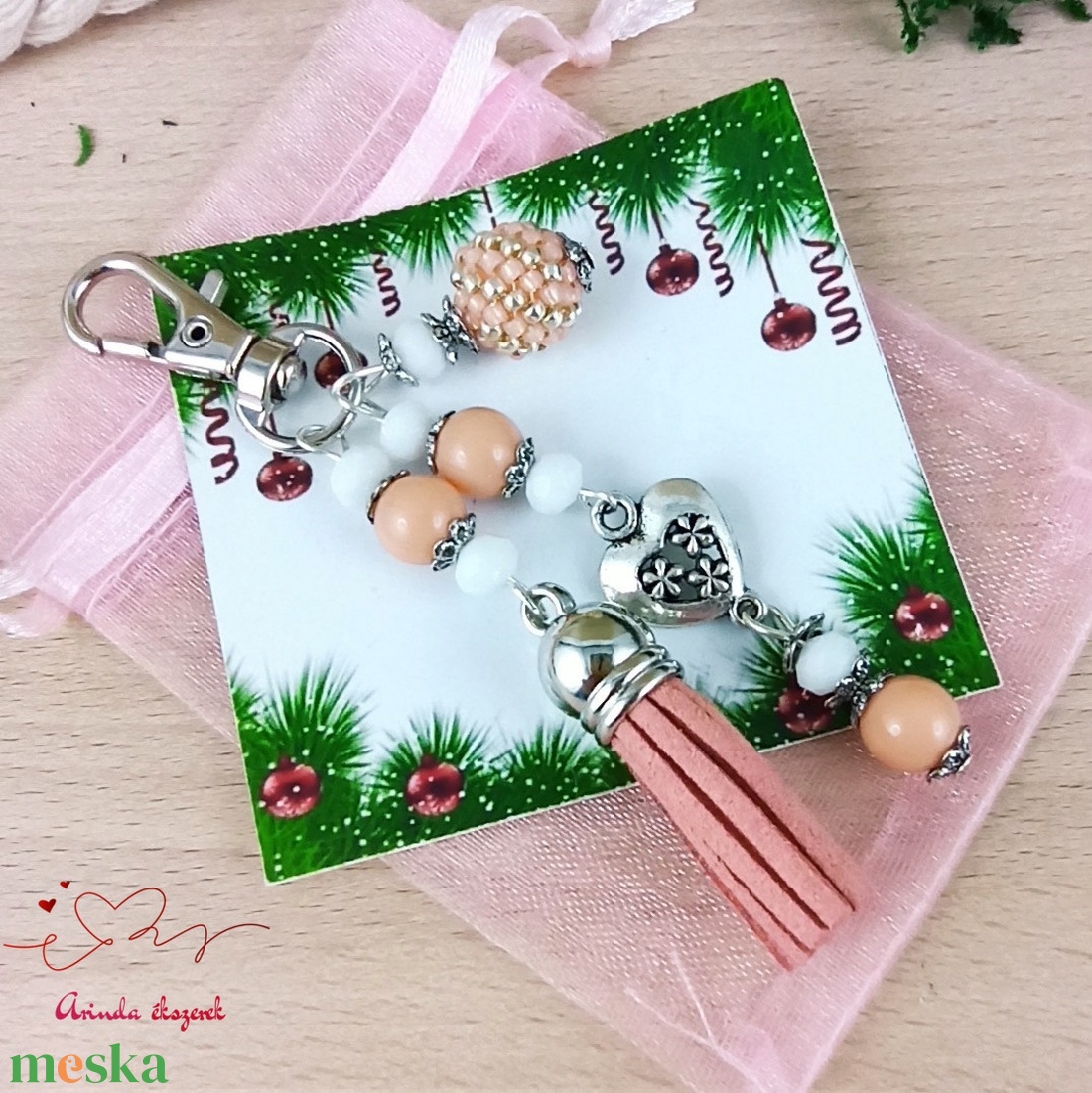 Púder bojtos kulcstartó táskadísz anyák napja ballagás évzáró pedagógus karácsony szülinap névnap  - táska & tok - kulcstartó & táskadísz - táskadísz - Meska.hu