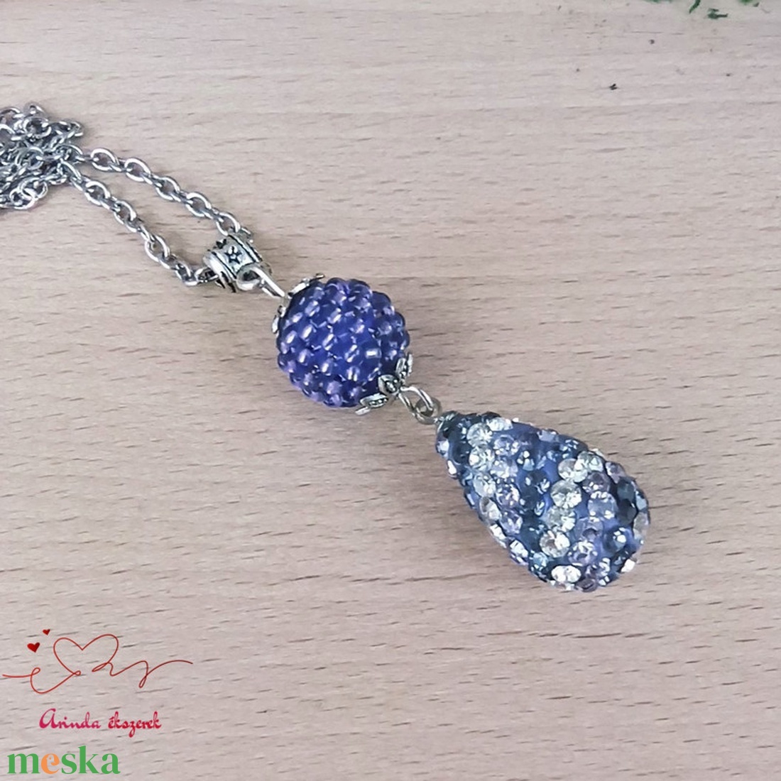 Lila kristály shamballa stílusú kristály csepp és fűzött bogyó nyaklánc - ékszer - nyaklánc - bogyós nyaklánc - Meska.hu Lila kristály shamballa stílusú kristály csepp és fűzött bogyó nyaklánc - ékszer - nyaklánc - bogyós nyaklánc - Meska.hu