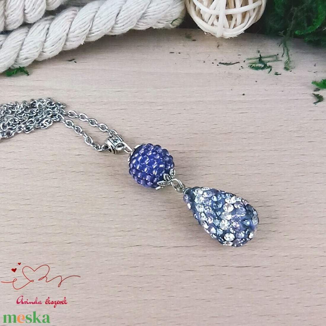 Lila kristály shamballa stílusú kristály csepp és fűzött bogyó nyaklánc - ékszer - nyaklánc - bogyós nyaklánc - Meska.hu Lila kristály shamballa stílusú kristály csepp és fűzött bogyó nyaklánc - ékszer - nyaklánc - bogyós nyaklánc - Meska.hu