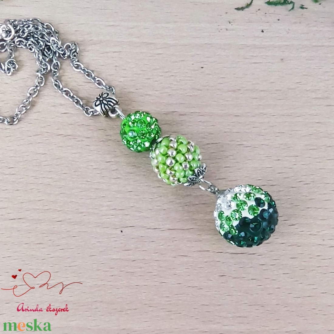 Zöld kristály shamballa stílusú kristály csepp és fűzött bogyó nyaklánc - ékszer - nyaklánc - bogyós nyaklánc - Meska.hu Zöld kristály shamballa stílusú kristály csepp és fűzött bogyó nyaklánc - ékszer - nyaklánc - bogyós nyaklánc - Meska.hu