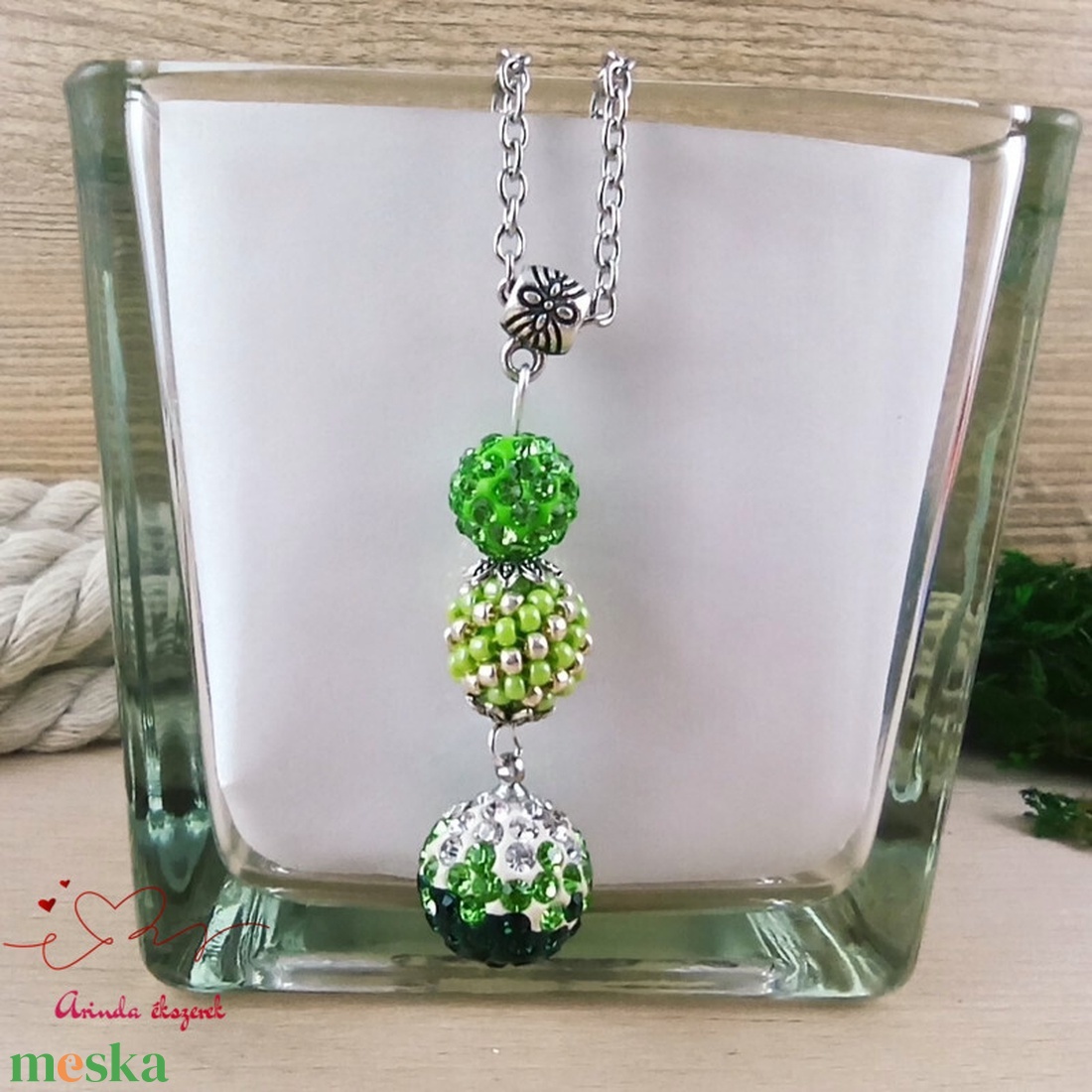 Zöld kristály shamballa stílusú kristály csepp és fűzött bogyó nyaklánc - ékszer - nyaklánc - bogyós nyaklánc - Meska.hu Zöld kristály shamballa stílusú kristály csepp és fűzött bogyó nyaklánc - ékszer - nyaklánc - bogyós nyaklánc - Meska.hu