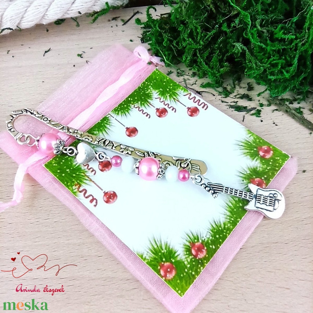 Rózsaszín gitár könyvjelző egyedi ajándék ballagásra évzáróra pedagógusnak születésnapra névnapra nőnek lánynak  - könyv & zene - könyvjelző - Meska.hu