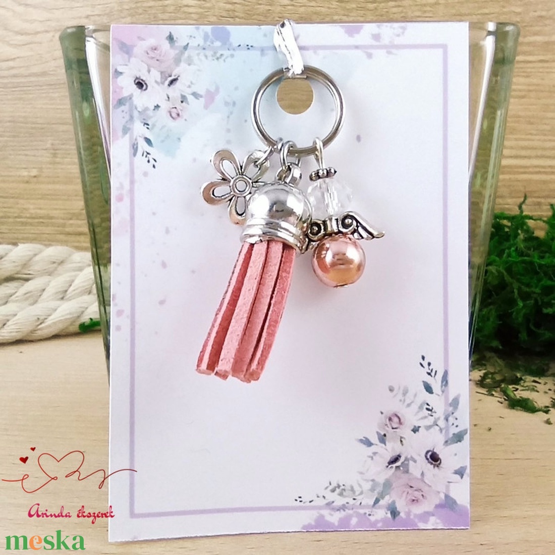 Rosegold hematit ásvány angyal rózsaszín bojttal virággal kulcstartó táskadísz pedagógusnapra - táska & tok - kulcstartó & táskadísz - kulcstartó - Meska.hu Rosegold hematit ásvány angyal rózsaszín bojttal virággal kulcstartó táskadísz pedagógusnapra - táska & tok - kulcstartó & táskadísz - kulcstartó - Meska.hu