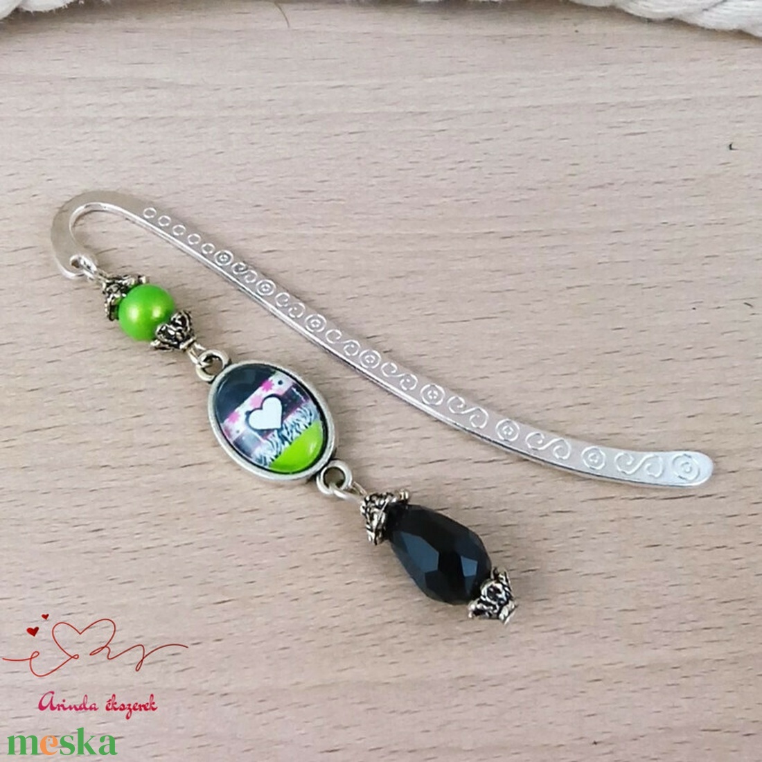 Vidám szívek könyvjelző egyedi ajándék ballagásra évzáróra pedagógusnak születésnapra névnapra nőnek lánynak  - könyv & zene - könyvjelző - Meska.hu