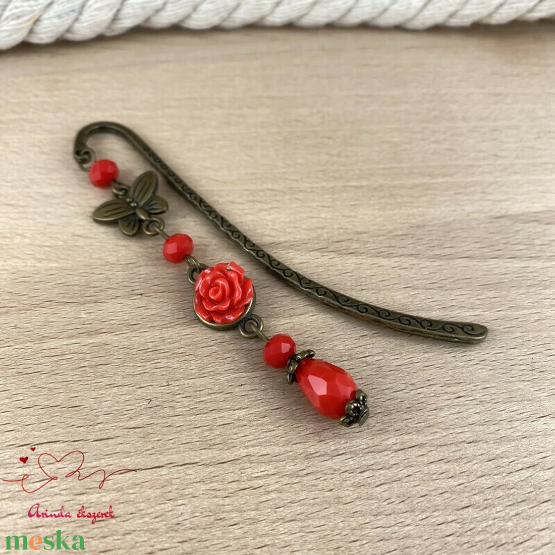 Piros rózsa könyvjelző egyedi ajándék ballagásra évzáróra pedagógusnak születésnapra névnapra nőnek lánynak - könyv & zene - könyvjelző - Meska.hu