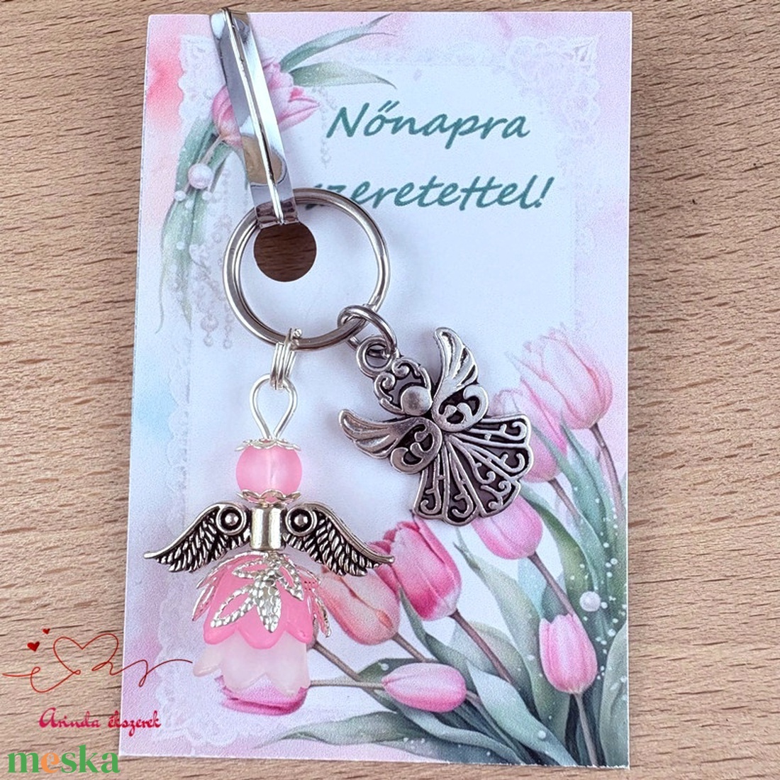 Nőnapi ajándék kedvesség rózsaszín angyala kulcstartó ajándékkártyával választható medállal szív angyal angyalszárny  - táska & tok - kulcstartó & táskadísz - kulcstartó - Meska.hu