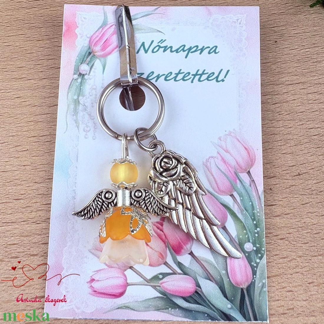 Nőnapi ajándék megvilágosodás narancs angyala kulcstartó ajándékkártyával választható medállal szív angyal angyalszárny  - táska & tok - kulcstartó & táskadísz - kulcstartó - Meska.hu