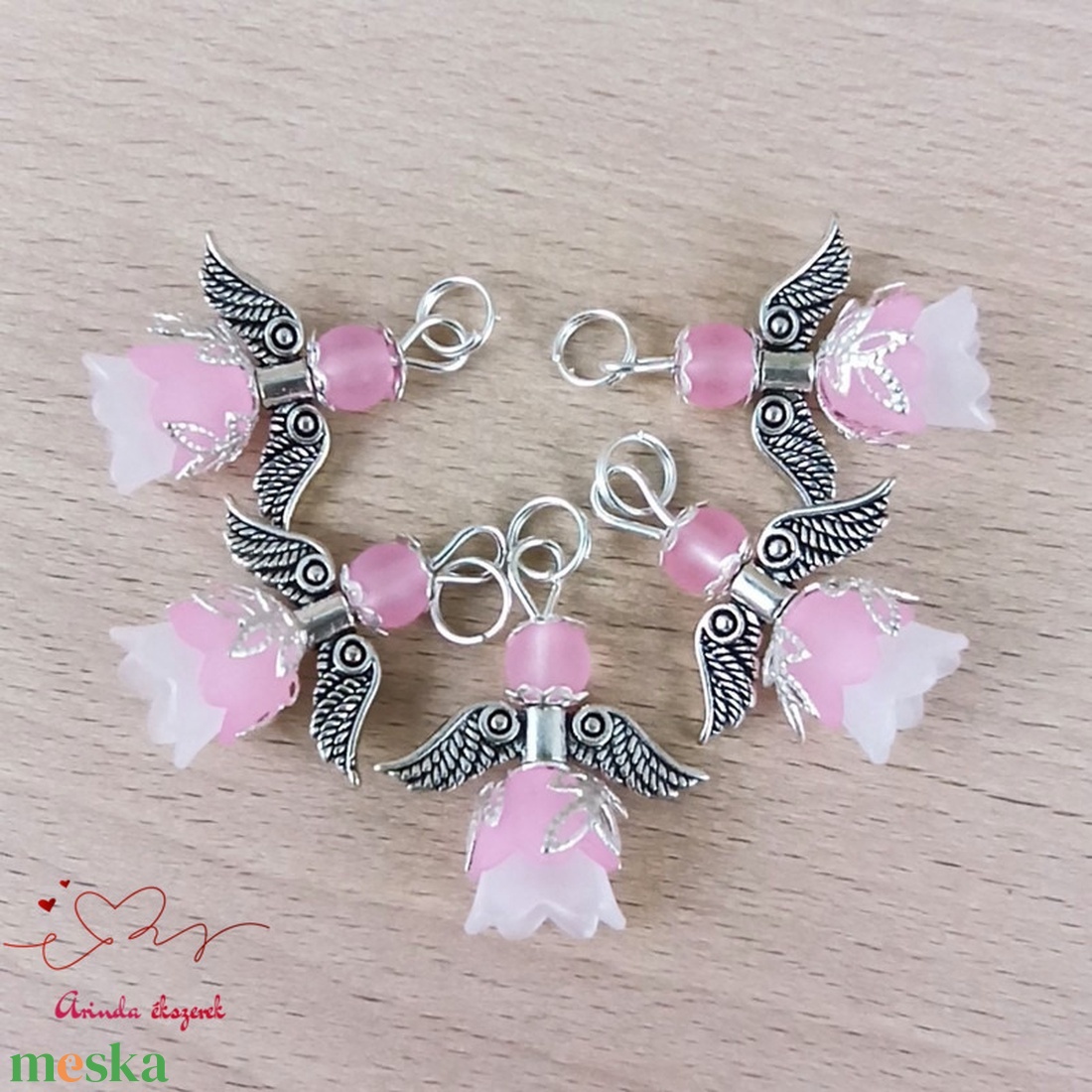 Angyalka medál rózsaszín 5 db-os csomagban ajándékkártyával karácsonyi apróság kollégának osztálytársnak vendégnek - karácsony - karácsonyi ajándékozás - karácsonyi képeslap, üdvözlőlap, ajándékkísérő - Meska.hu