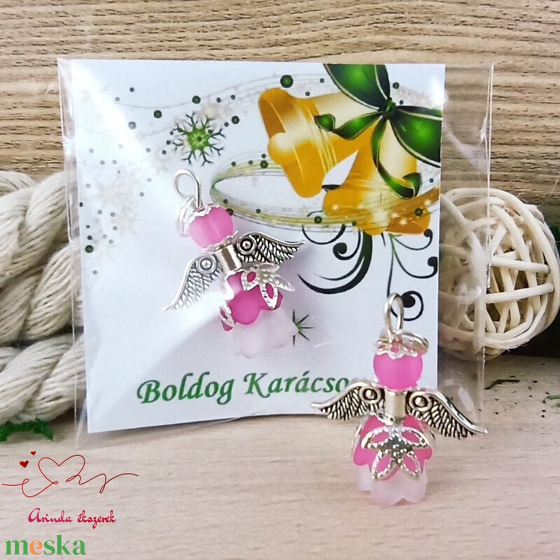 Angyalka medál pink 5 db-os csomagban ajándékkártyával karácsonyi apróság kollégának osztálytársnak vendégnek - karácsony - karácsonyi ajándékozás - karácsonyi képeslap, üdvözlőlap, ajándékkísérő - Meska.hu