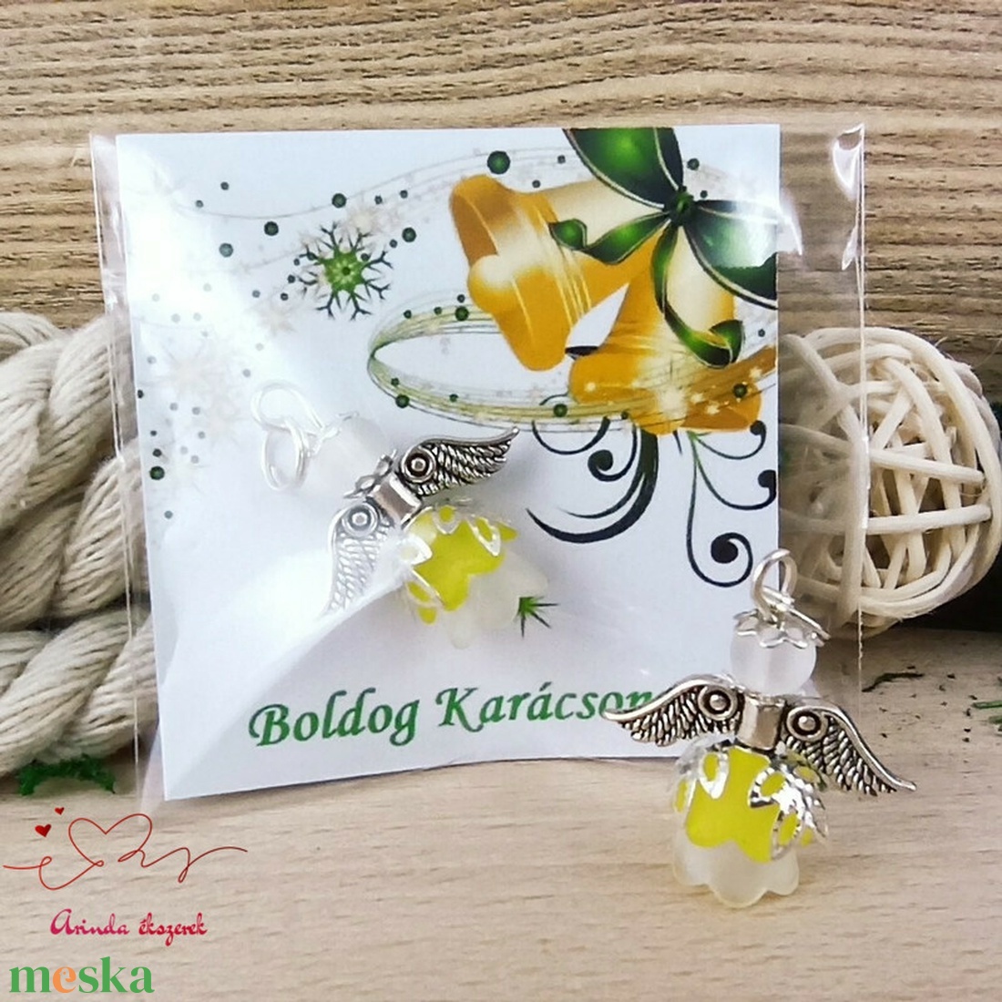 Angyalka medál sárga 5 db-os csomagban ajándékkártyával karácsonyi apróság kollégának osztálytársnak vendégnek - karácsony - karácsonyi ajándékozás - karácsonyi képeslap, üdvözlőlap, ajándékkísérő - Meska.hu