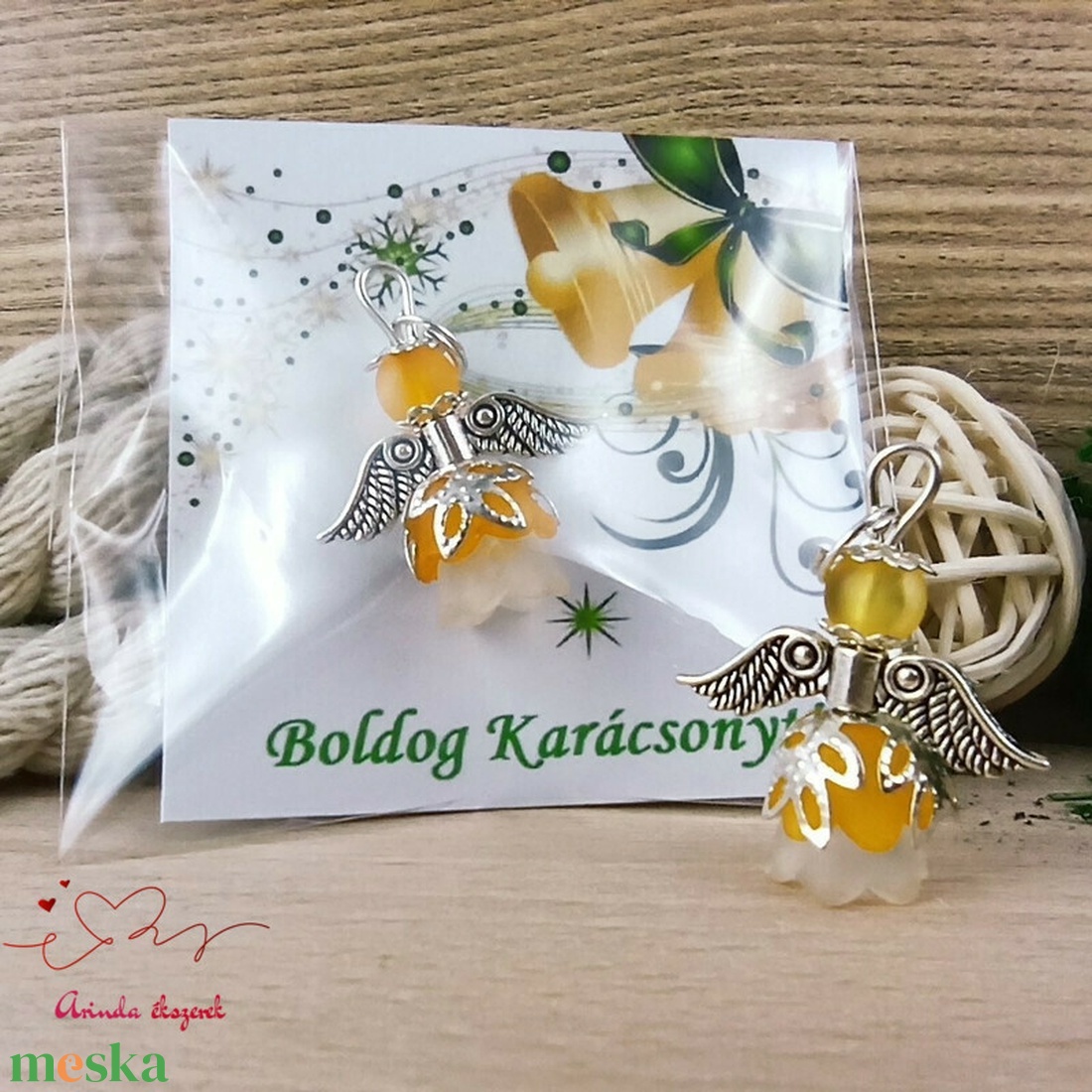 Angyalka medál narancs 5 db-os csomagban ajándékkártyával karácsonyi apróság kollégának osztálytársnak vendégnek - karácsony - karácsonyi ajándékozás - karácsonyi képeslap, üdvözlőlap, ajándékkísérő - Meska.hu