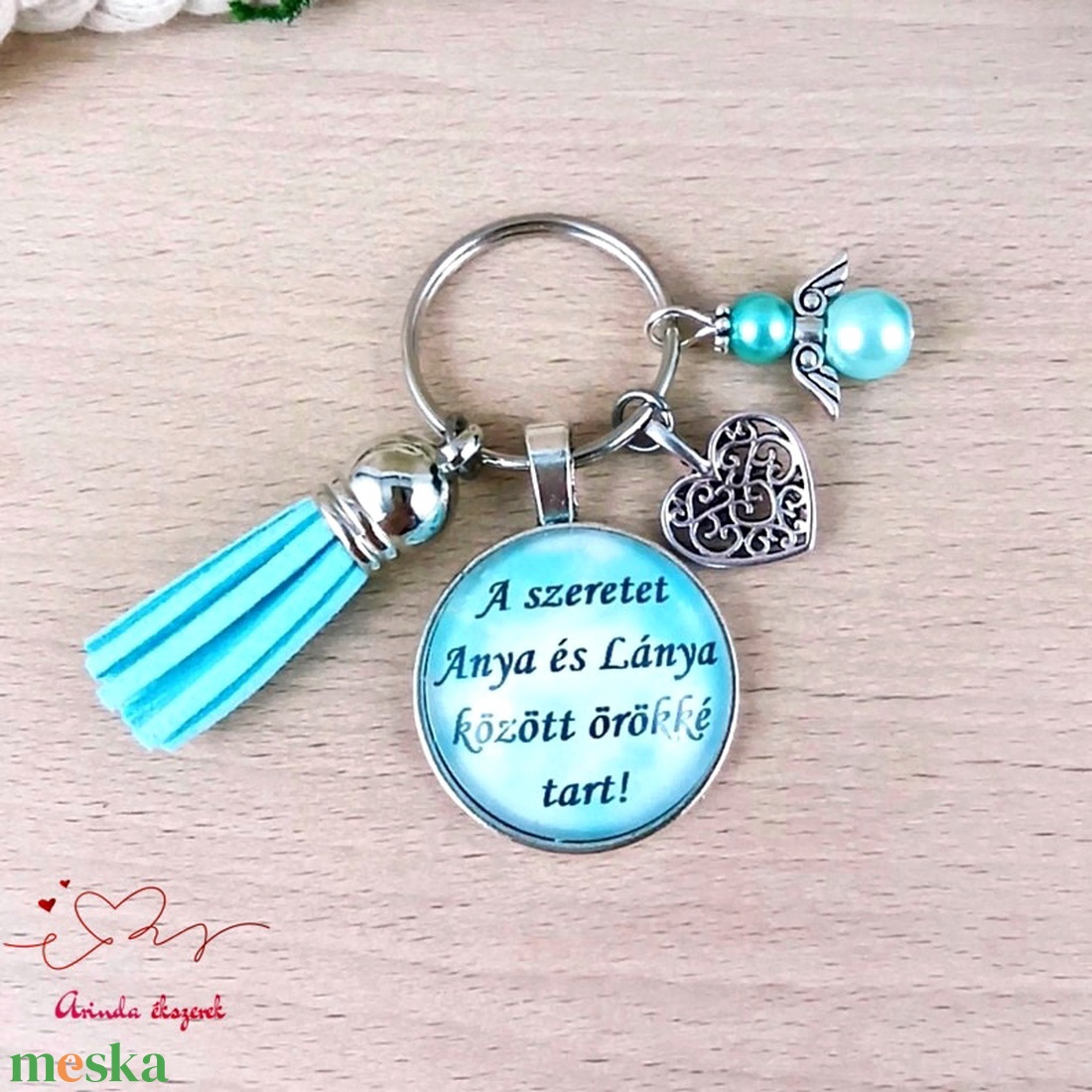 A szeretet anya és lánya között örökké tart kék bojtos üveglencsés kulcstartó táskadísz - táska & tok - kulcstartó & táskadísz - táskadísz - Meska.hu