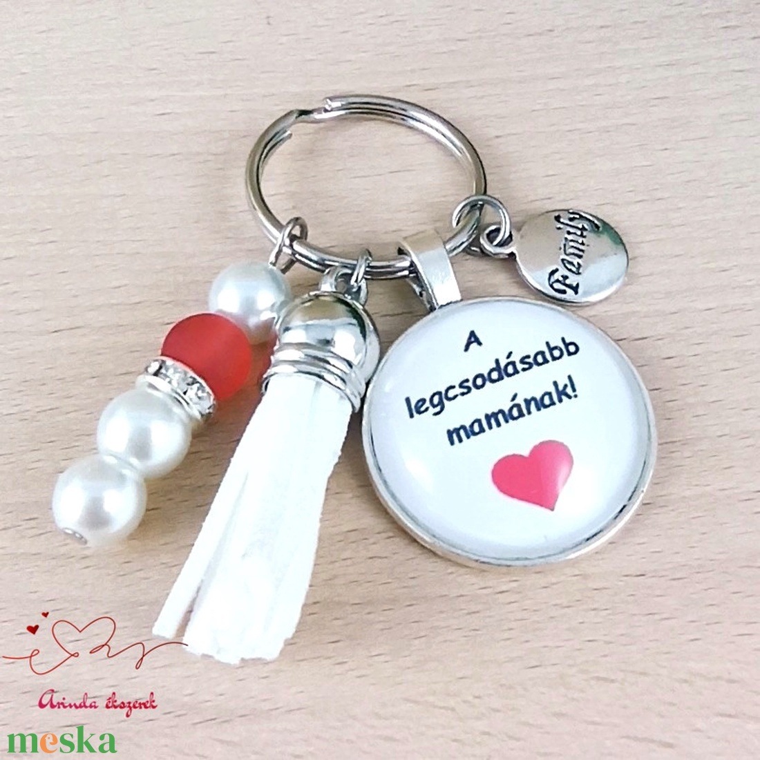A legcsodásabb mamának feliratos üveglencsés kulcstartó táskadísz  - táska & tok - kulcstartó & táskadísz - kulcstartó - Meska.hu