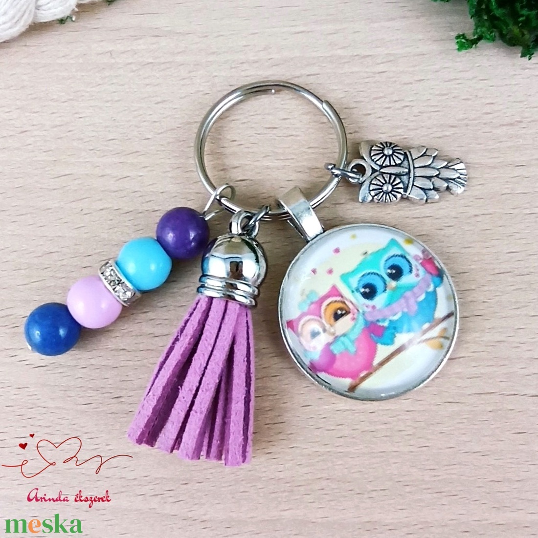 Baglyok rózsaszín bojtos üveglencsés kulcstartó táskadísz  - táska & tok - kulcstartó & táskadísz - kulcstartó - Meska.hu