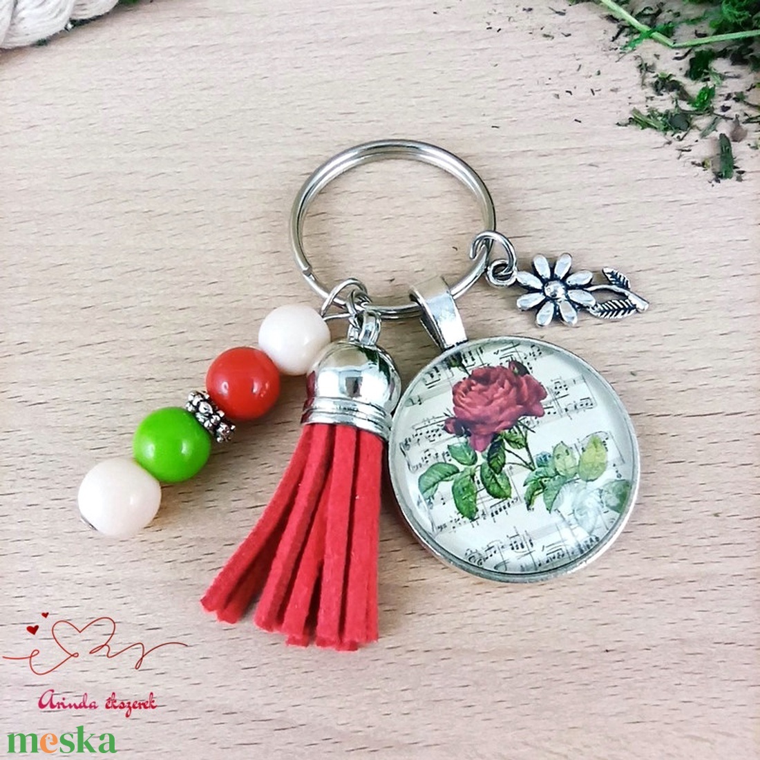 Rózsaszál piros bojtos üveglencsés kulcstartó táskadísz  - táska & tok - kulcstartó & táskadísz - kulcstartó - Meska.hu