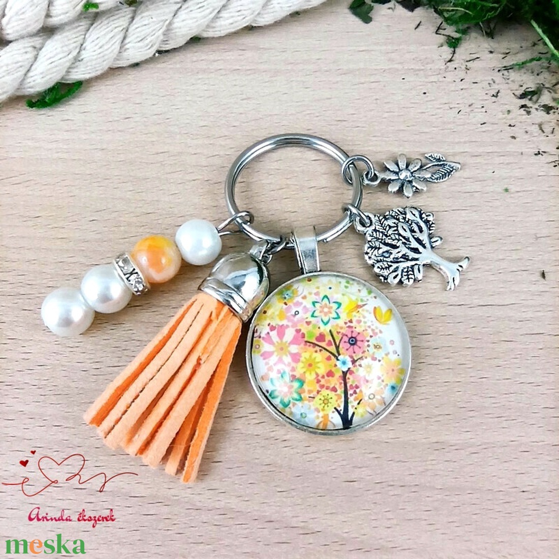 Életfa narancs bojtos üveglencsés kulcstartó táskadísz  - táska & tok - kulcstartó & táskadísz - kulcstartó - Meska.hu