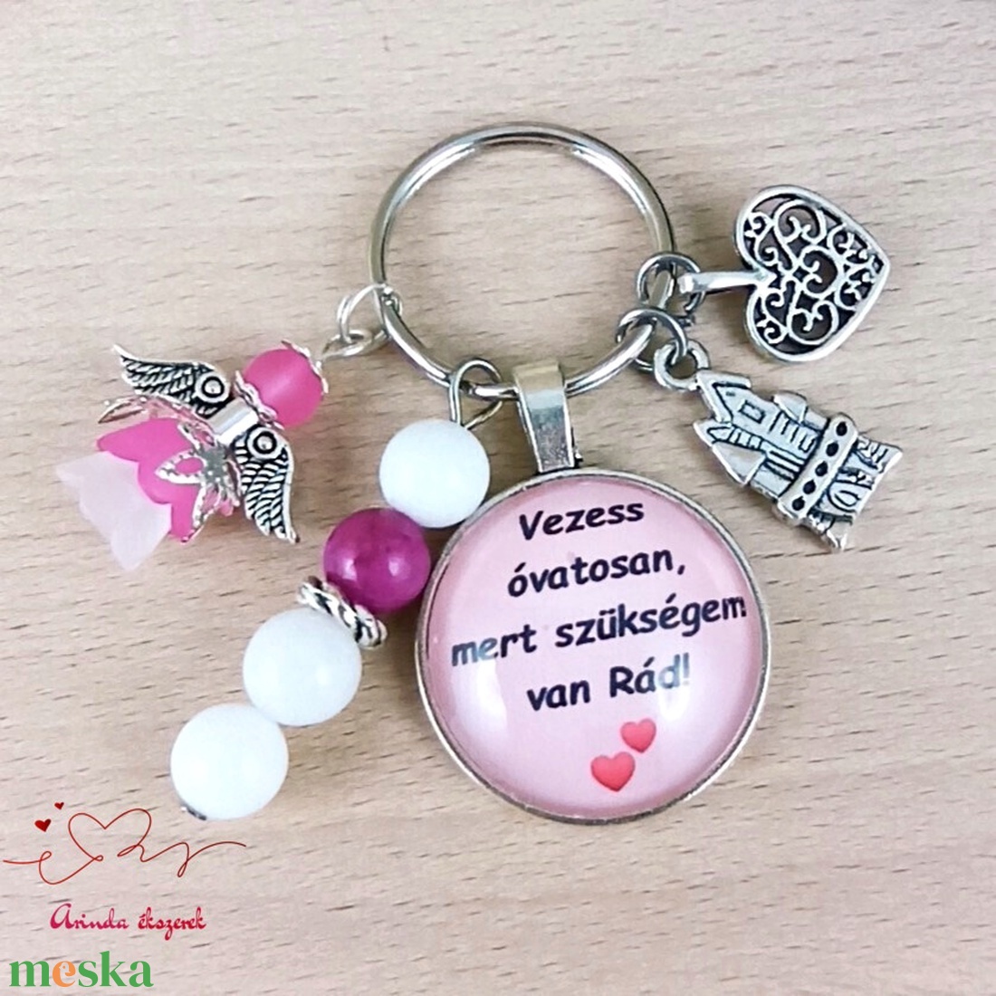 Vezess óvatosan, mert szükségem van rád feliratos üveglencsés kulcstartó táskadísz  - táska & tok - kulcstartó & táskadísz - kulcstartó - Meska.hu