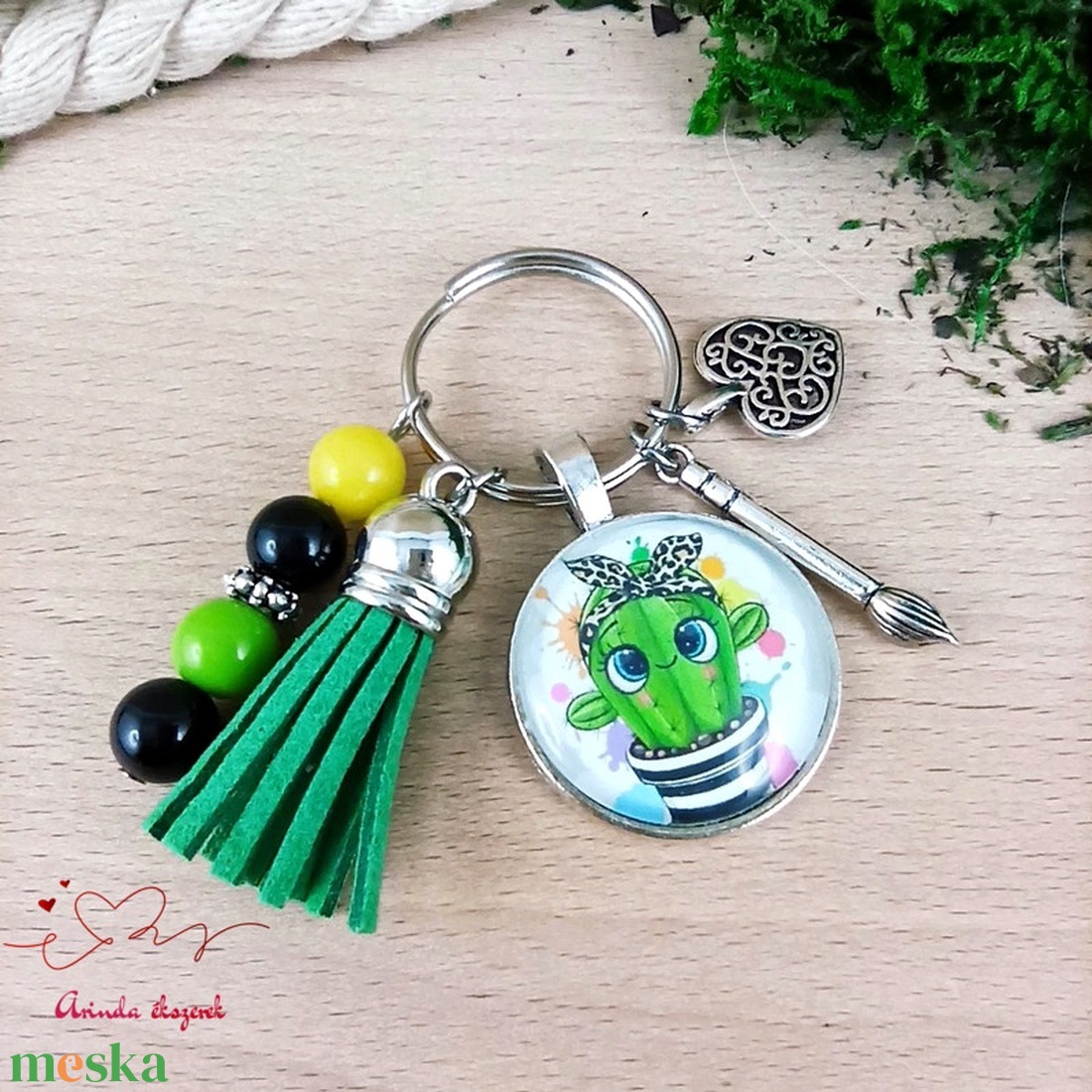Kaktusz zöld bojtos üveglencsés kulcstartó táskadísz  - táska & tok - kulcstartó & táskadísz - kulcstartó - Meska.hu