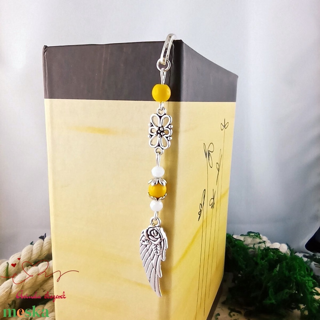 Sárga angyalszárny könyvjelző - könyv & zene - könyvjelző - Meska.hu