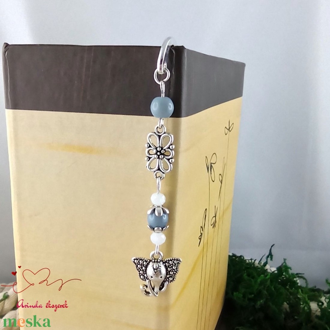 Szürke elefánt könyvjelző  - könyv & zene - könyvjelző - Meska.hu