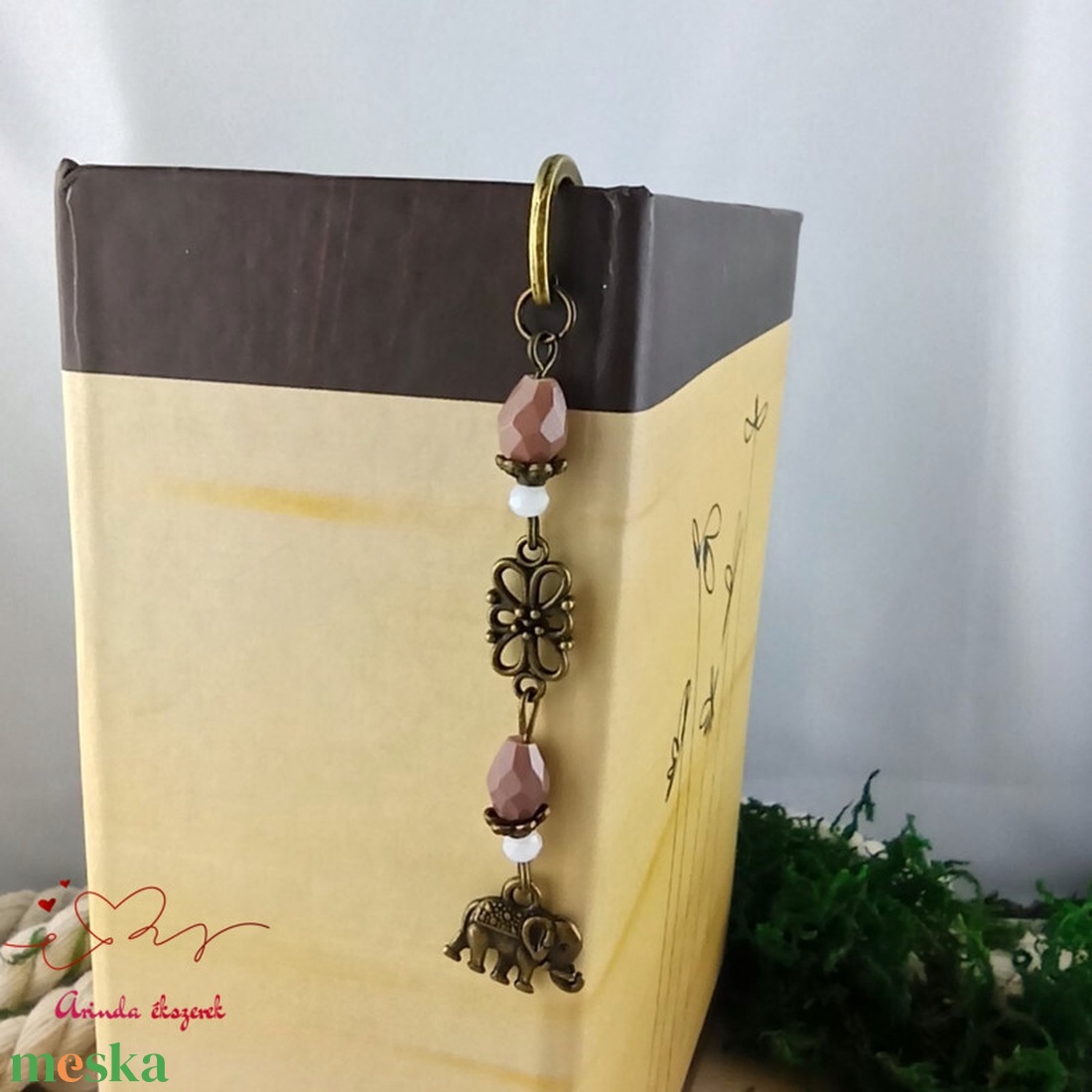 Barna elefánt könyvjelző  - könyv & zene - könyvjelző - Meska.hu